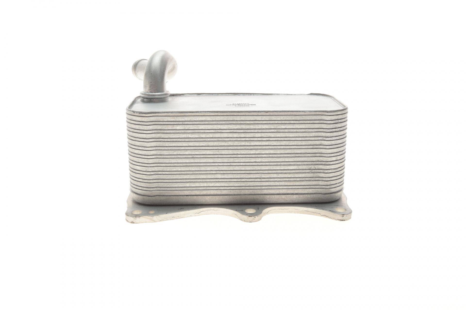 Радіатор масляний MB C-class (W204/W205)/E-class (W212/W213) 11- (теплообмінник)