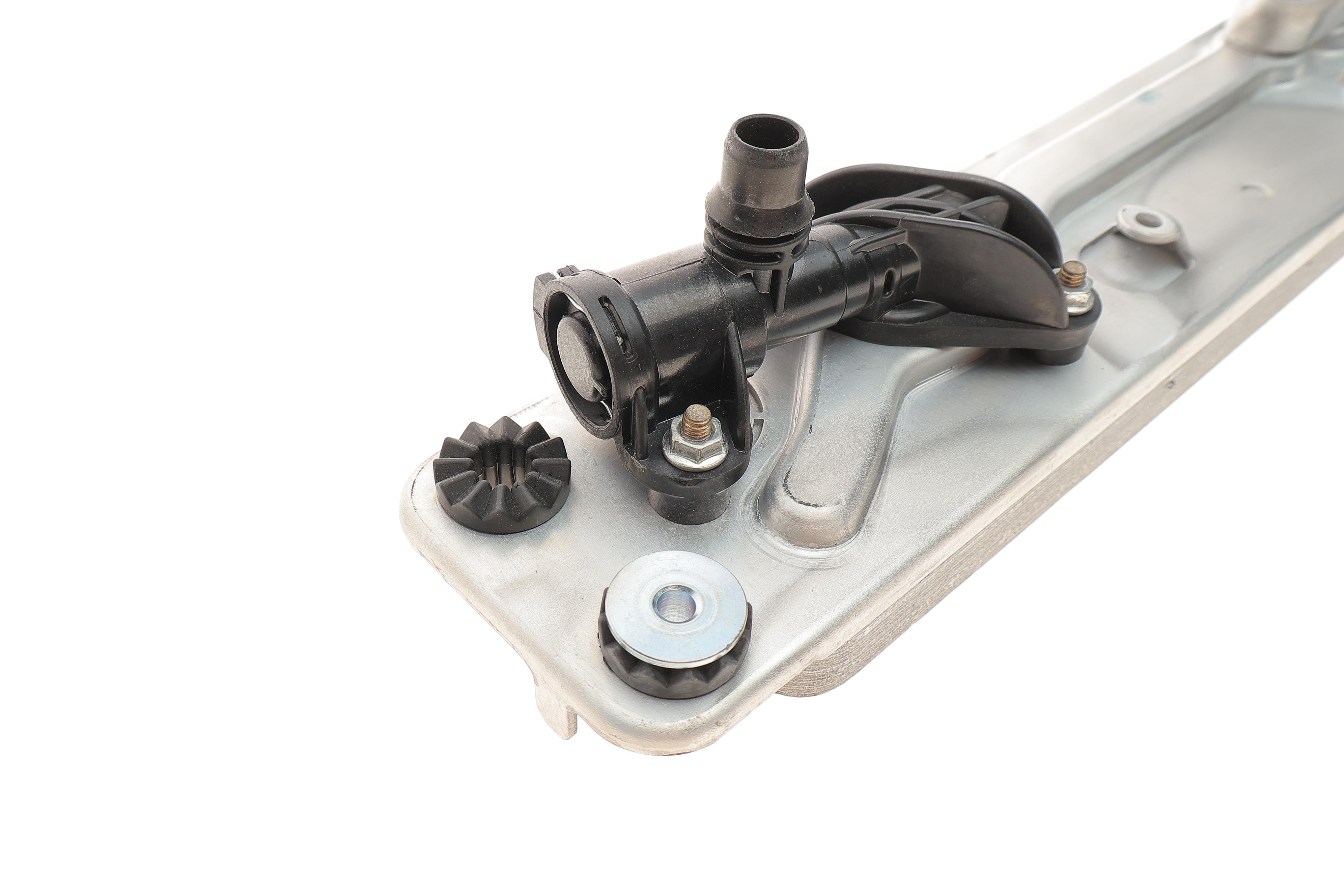 Радіатор масляний BMW X5 (E70)/X6 (E71/E72) 3.0-4.4 06-13- (АКПП) N57/N55/N54/N53