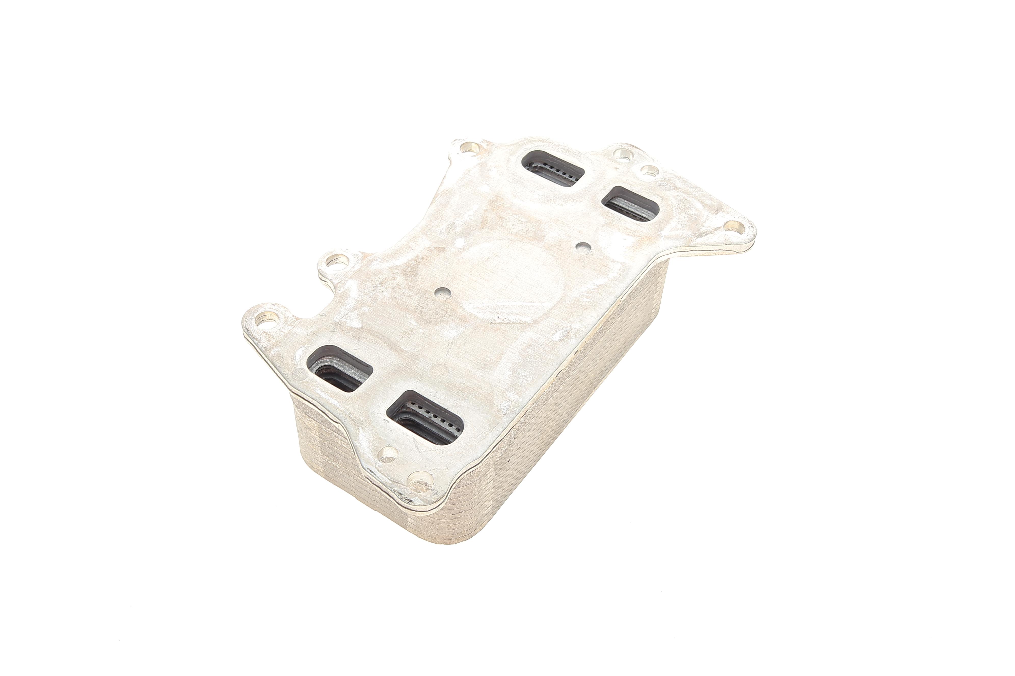 Радіатор масляний BMW 1 (F20)/3 (F30)/5 (F11)/X3 (F25) 07-18 (теплообмінник) (N47)