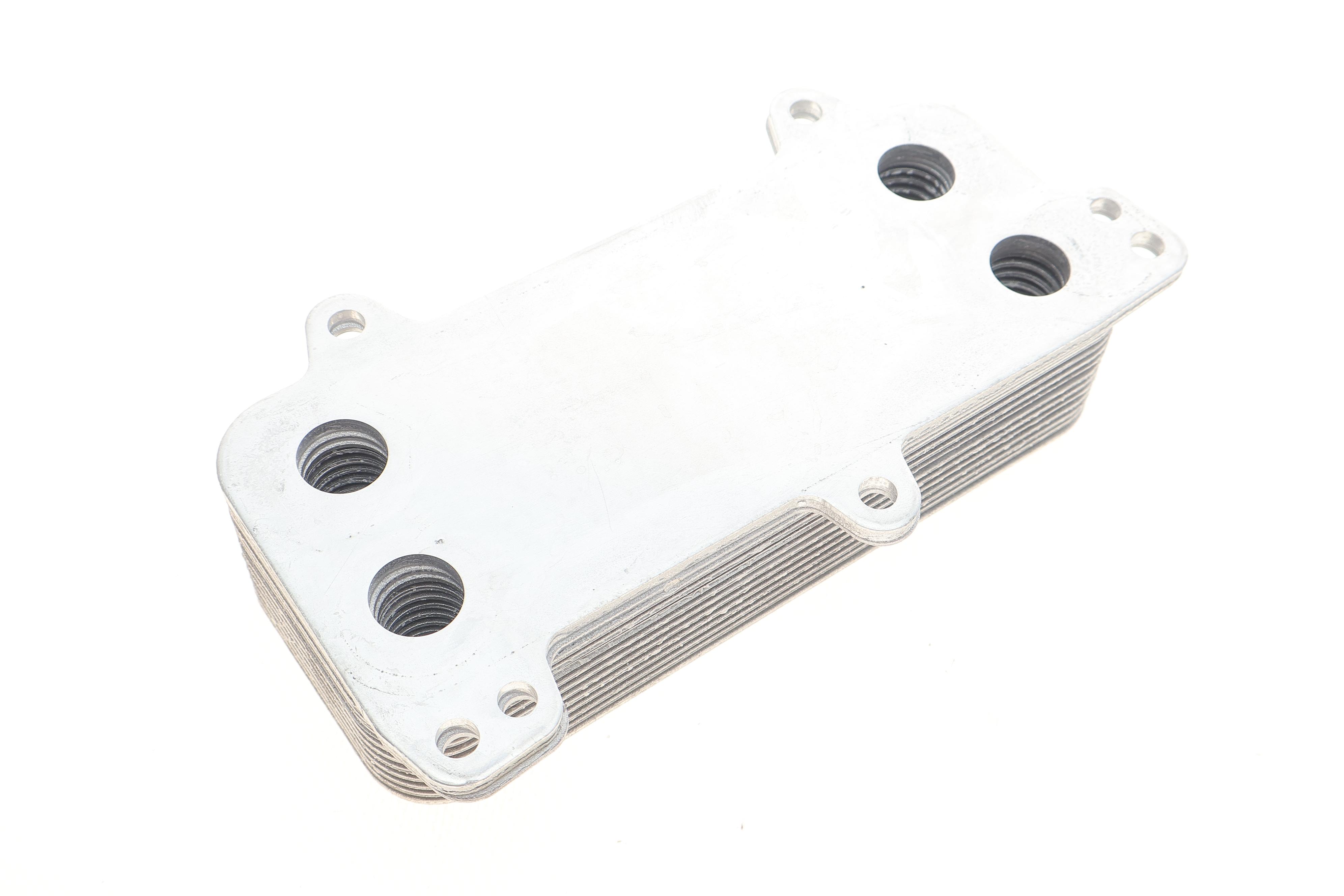 Радіатор масляний VW T5 2.5TDI 03- (теплообмінник)