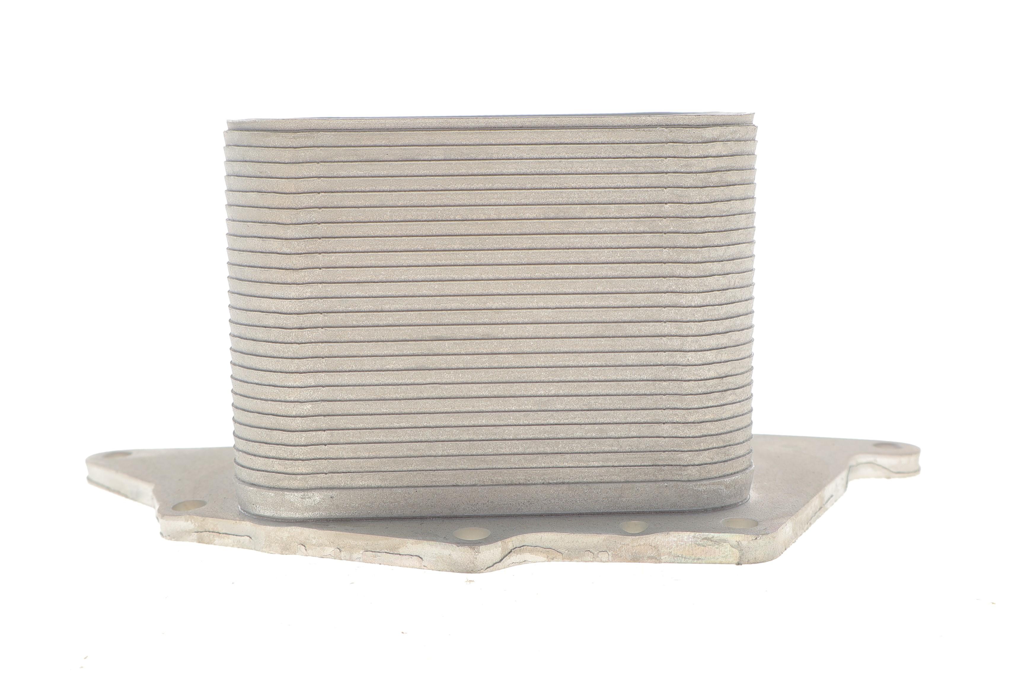 Радіатор масляний BMW 2 (F45/F46)/X1 (F48)/X2 (F39) B47 2.0 14- (теплообмінник)