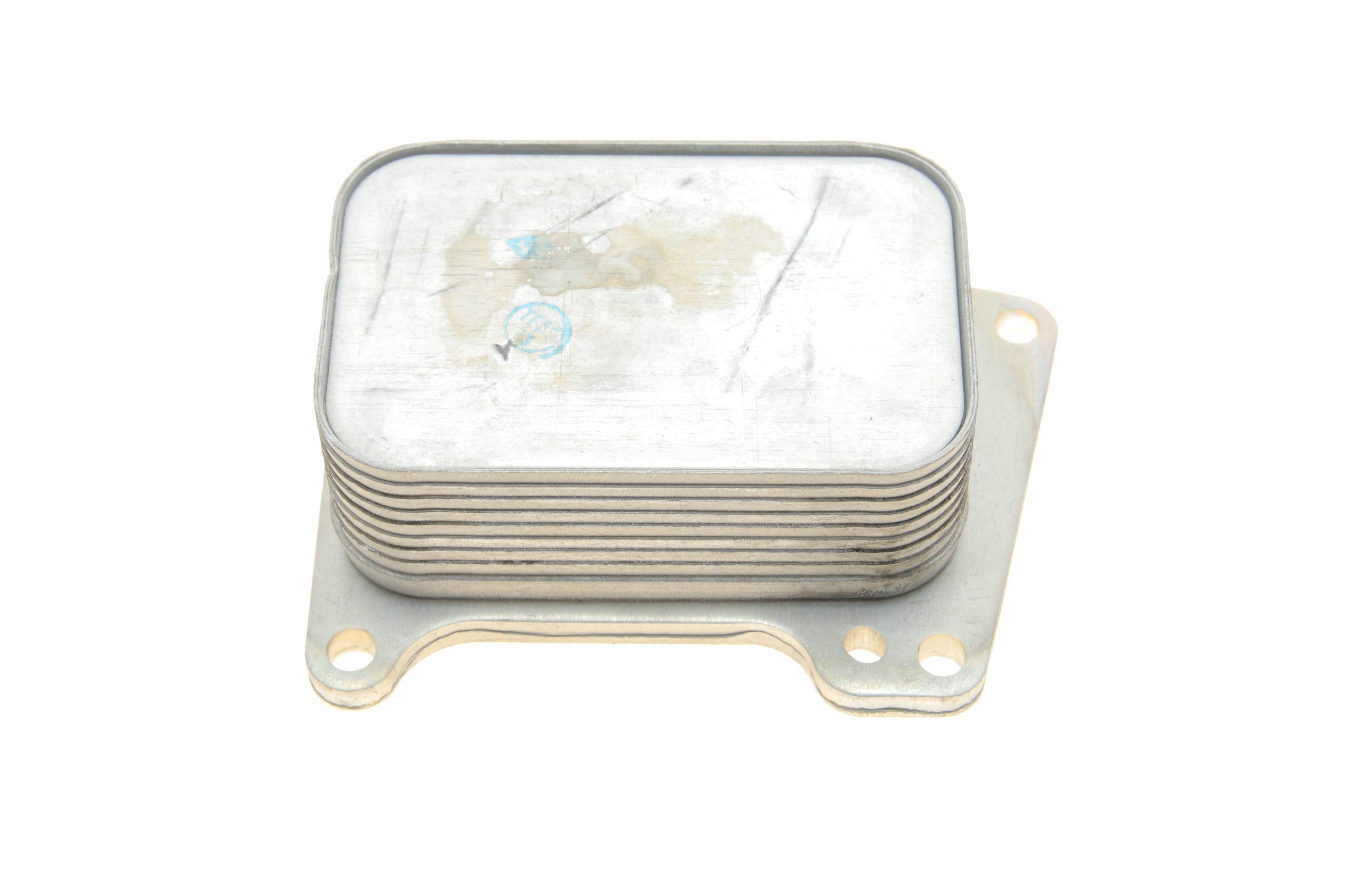 Радіатор масляний Opel Astra J/K/Insignia A 1.6 CDTI 12- (теплообмінник)