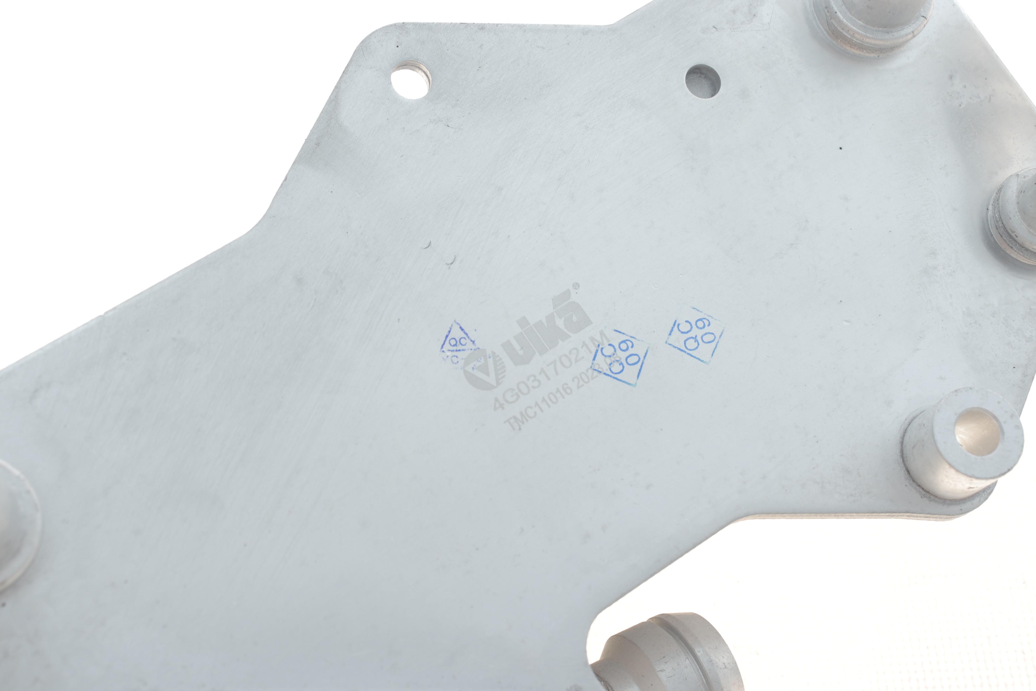 Радіатор оливи АКПП Audi A6/A7 1.8-4.0 TFSI /2.0-3.0 TDI 10-18 (теплообмінник)