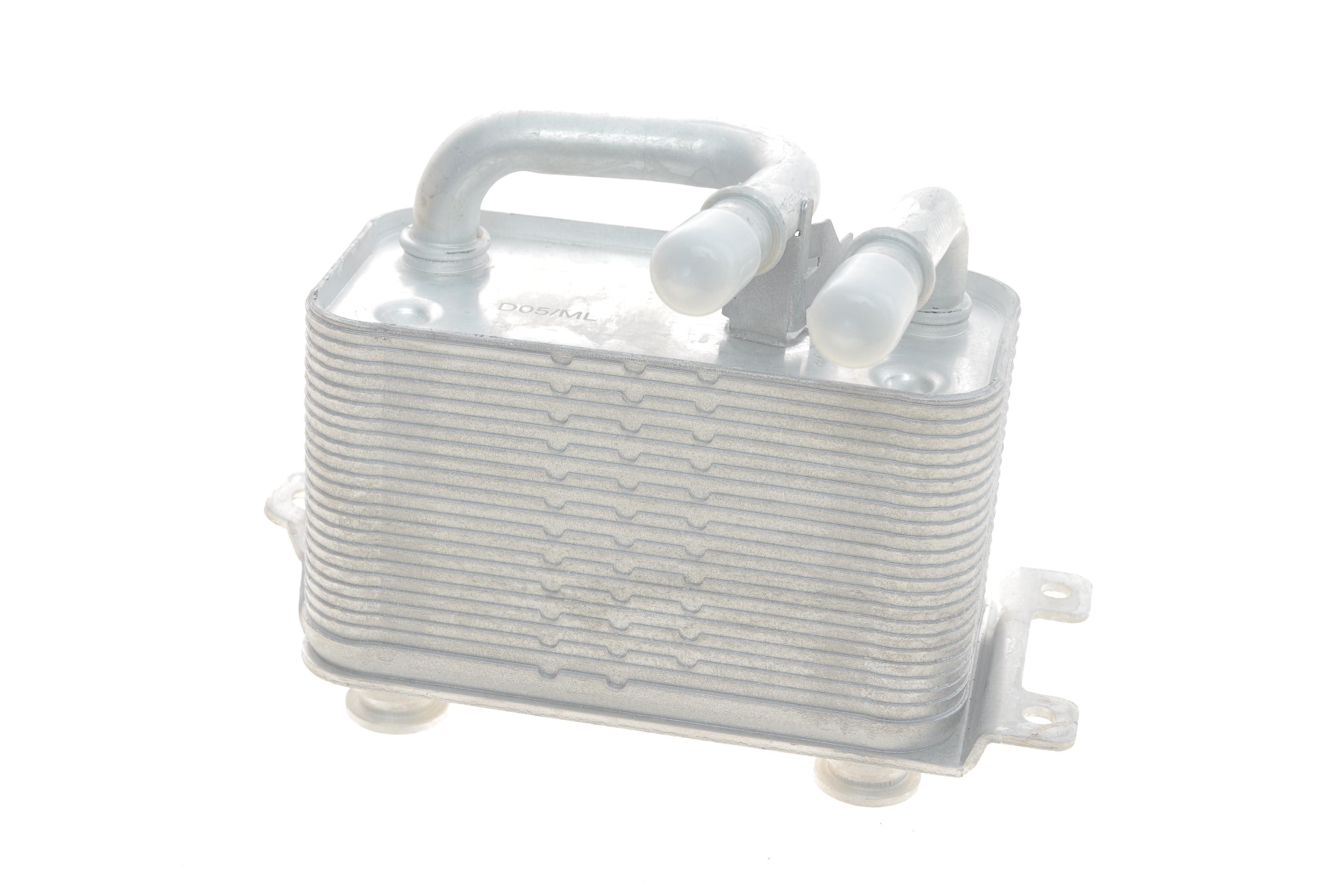 Радіатор масляний BMW 3 (E90)/5 (F10)/6 (E63)/X5 (F15)/X6 (E71) 04-18 B48/N20/N26/N52/N53/N55