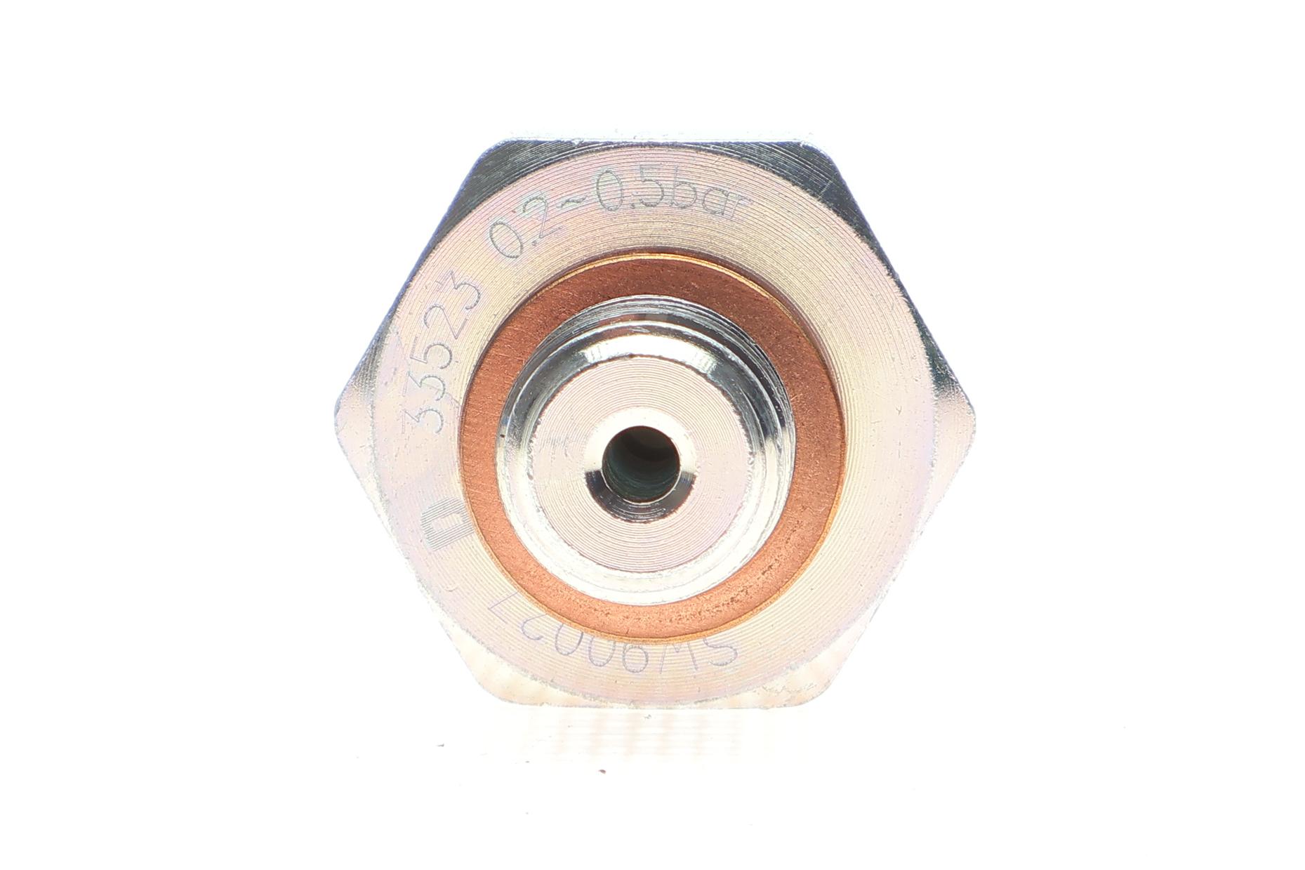 Датчик тиску оливи BMW 3 (E36/E46/E90/F30/F80)/5 (E39/E60/F10)/7(E38-F04) 95-17 (коричневий)