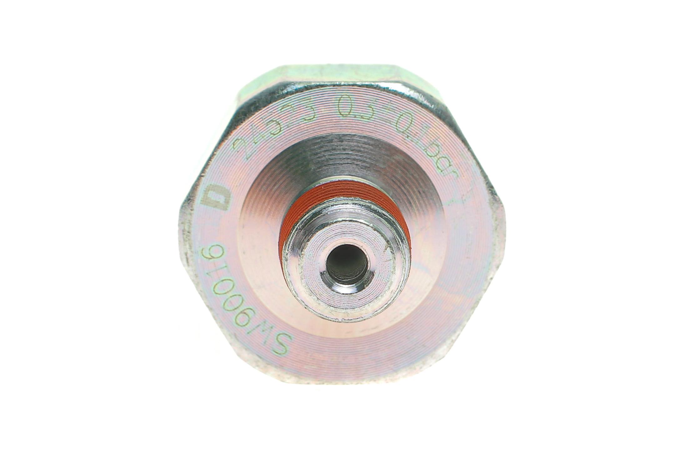 Датчик тиску оливи Hyundai Accent/Mazda 323/Toyota Corolla/Mitsubishi Outlander (0, 3 бар)