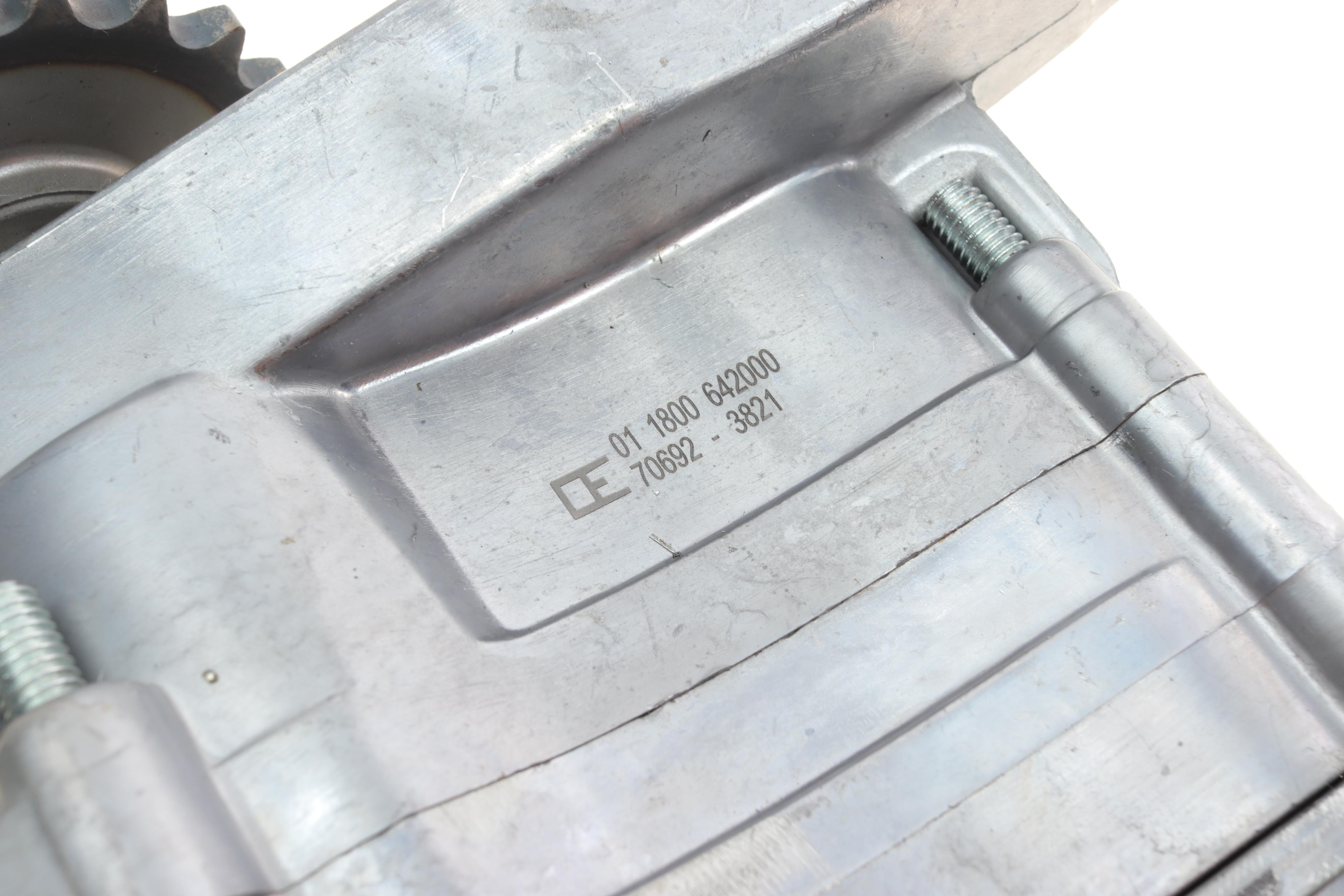 Насос масляний MB Sprinter 3.0CDI OM642 (без різьби)