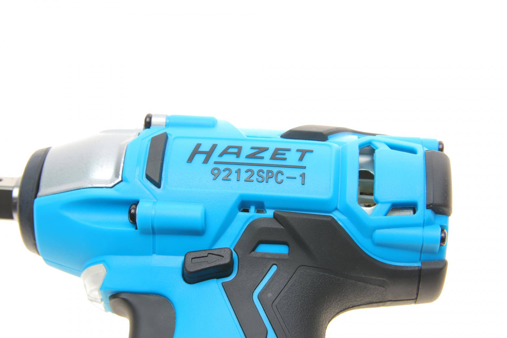 Гайкокрут акумуляторний 1/2" 260 Нм 18В 2Ah (АКБ і зарядн. пристрій)