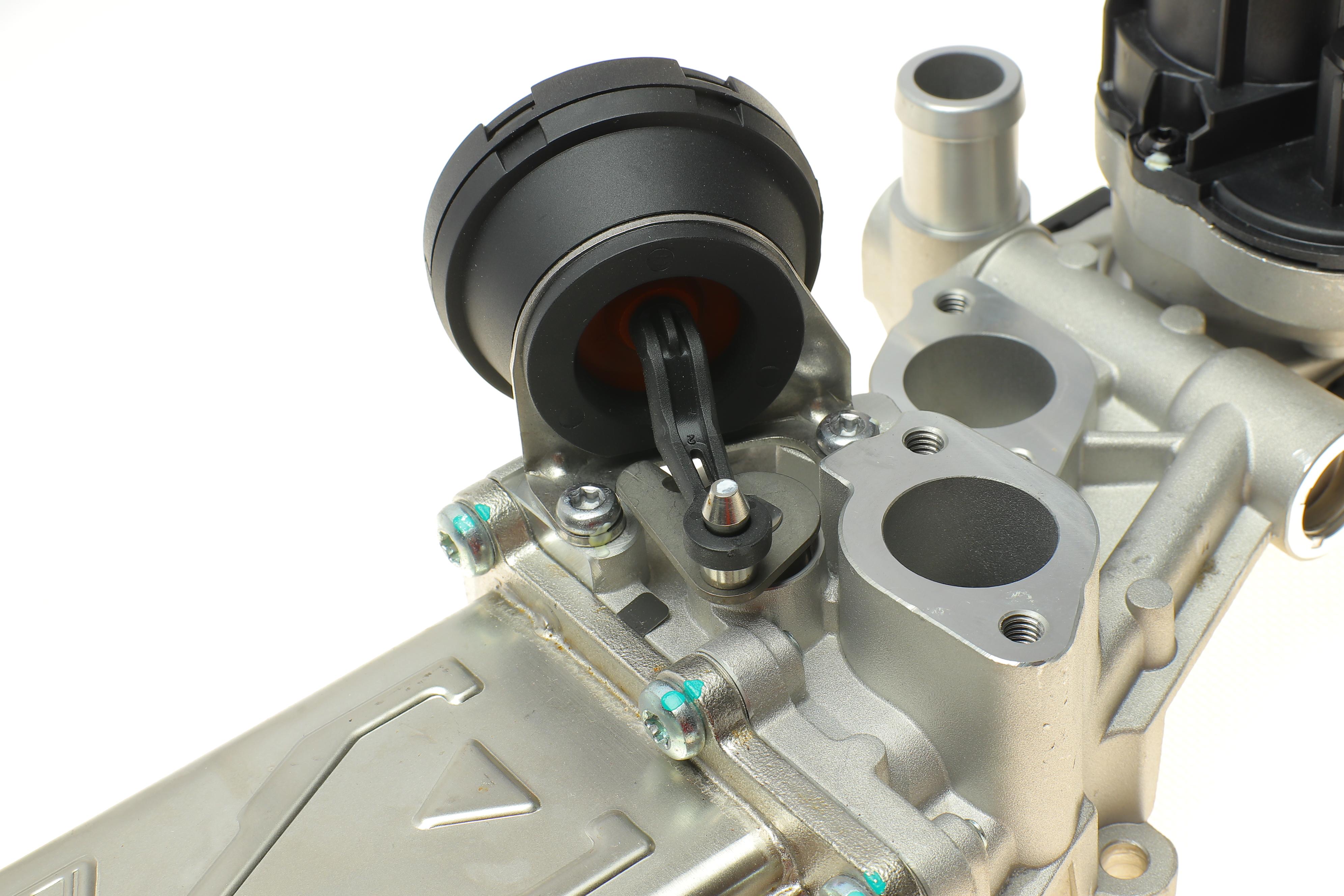 Радіатор рециркуляції ВГ з клапаном EGR VW 1.6/2.0TDI 09- (HÜCO)