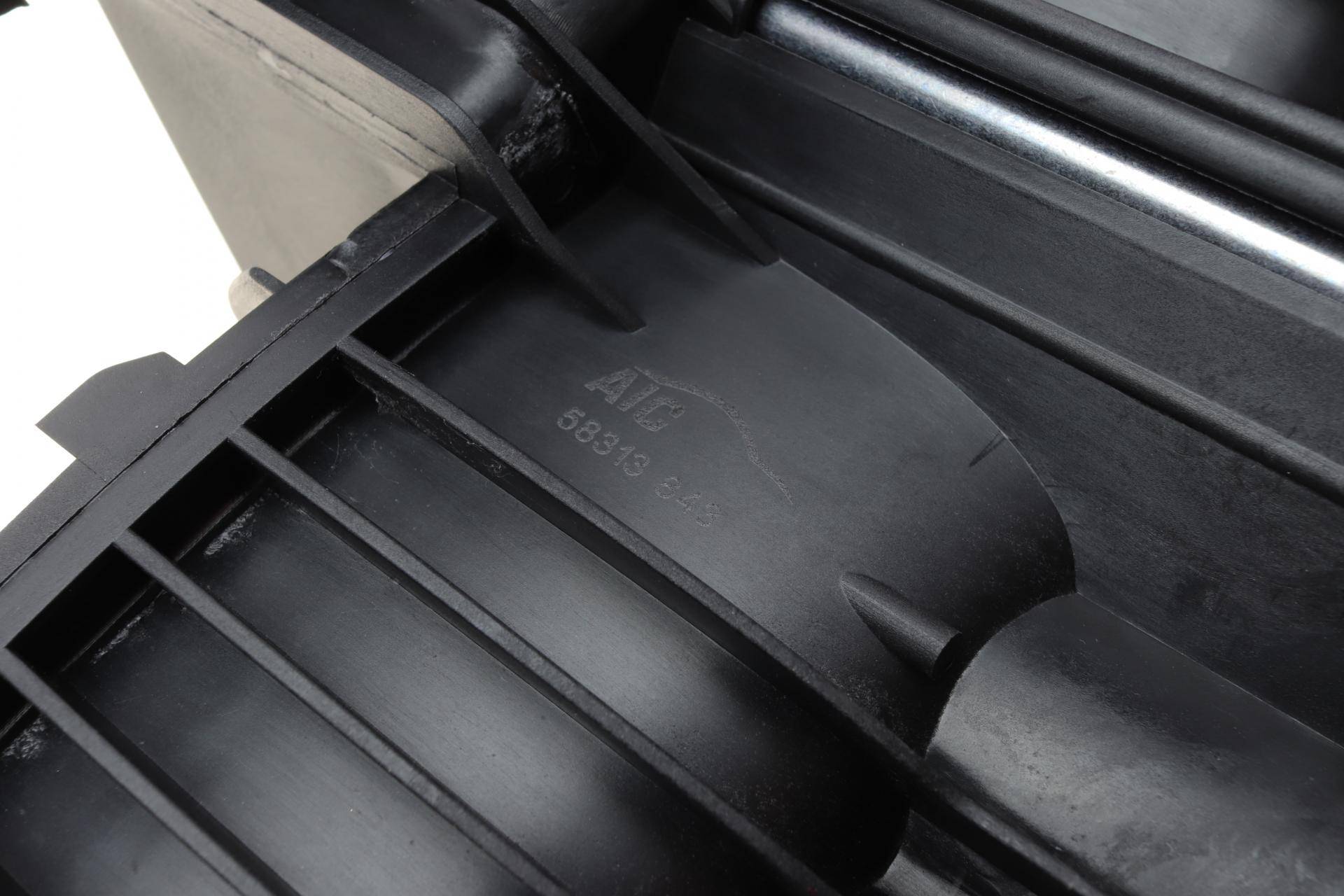 Колектор впускний BMW 3 (E90/F30) 2.0d 10-16 (N47) (без регулювального елементу) (з прокладкою)