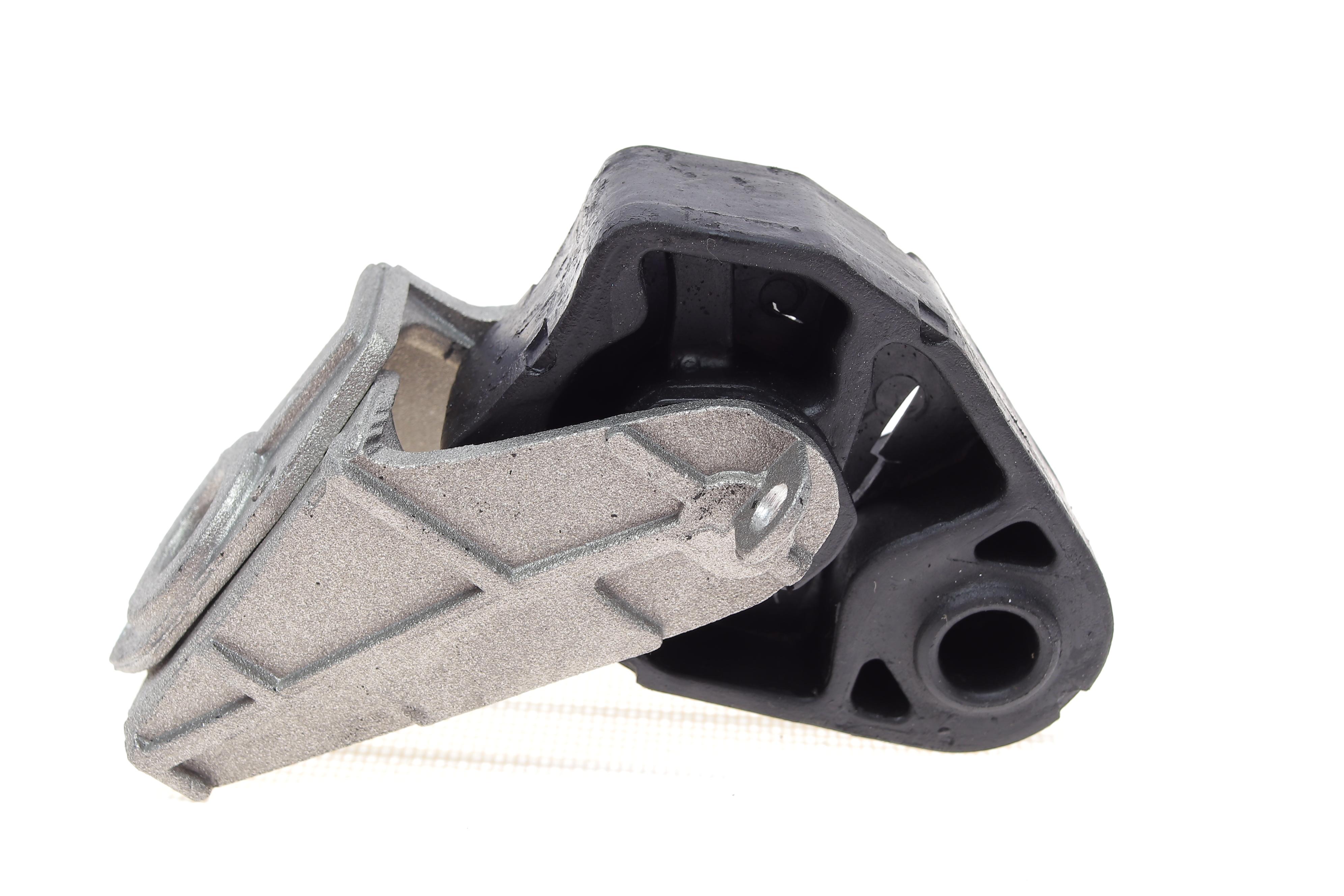 Кронштейн кріплення глушника Audi A4/A5/A6 1.8/2.0 TFSI/2.7/3.0 TDI/3.2 FSI 08-18