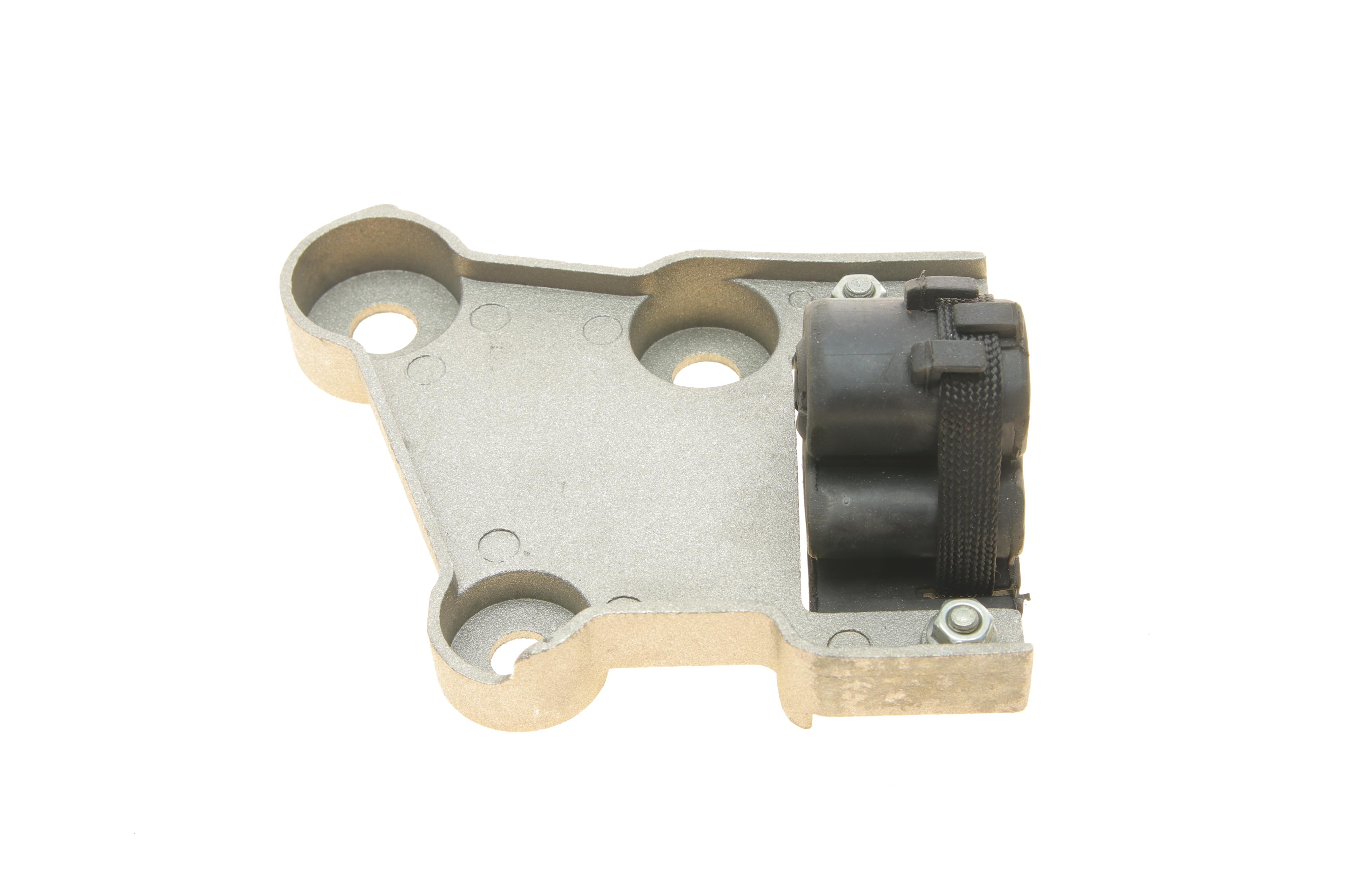 Кронштейн кріплення глушника (средний) Citroen Berlingo 96-