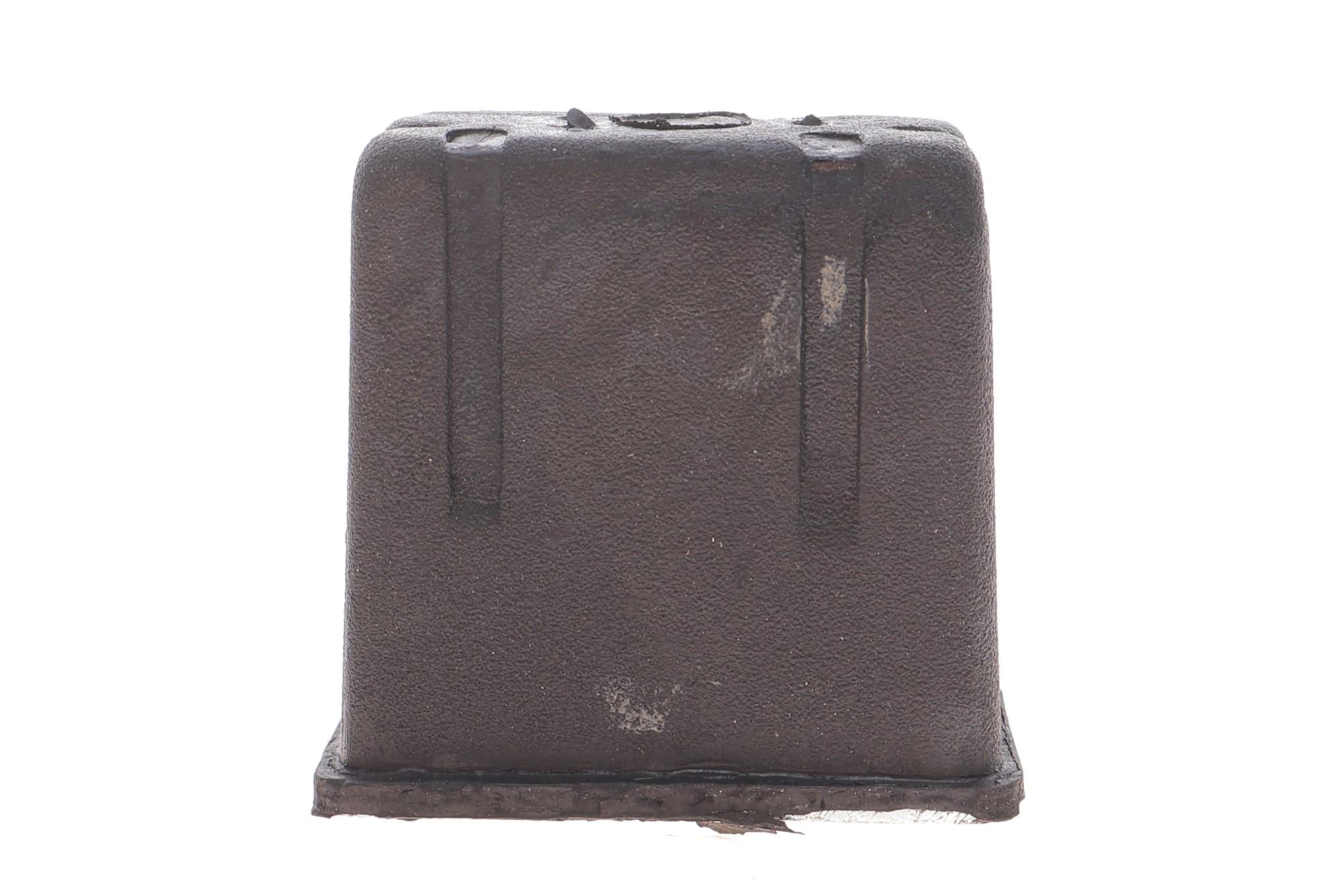 Кронштейн кріплення глушника Renault Megane II 1.6i 02-