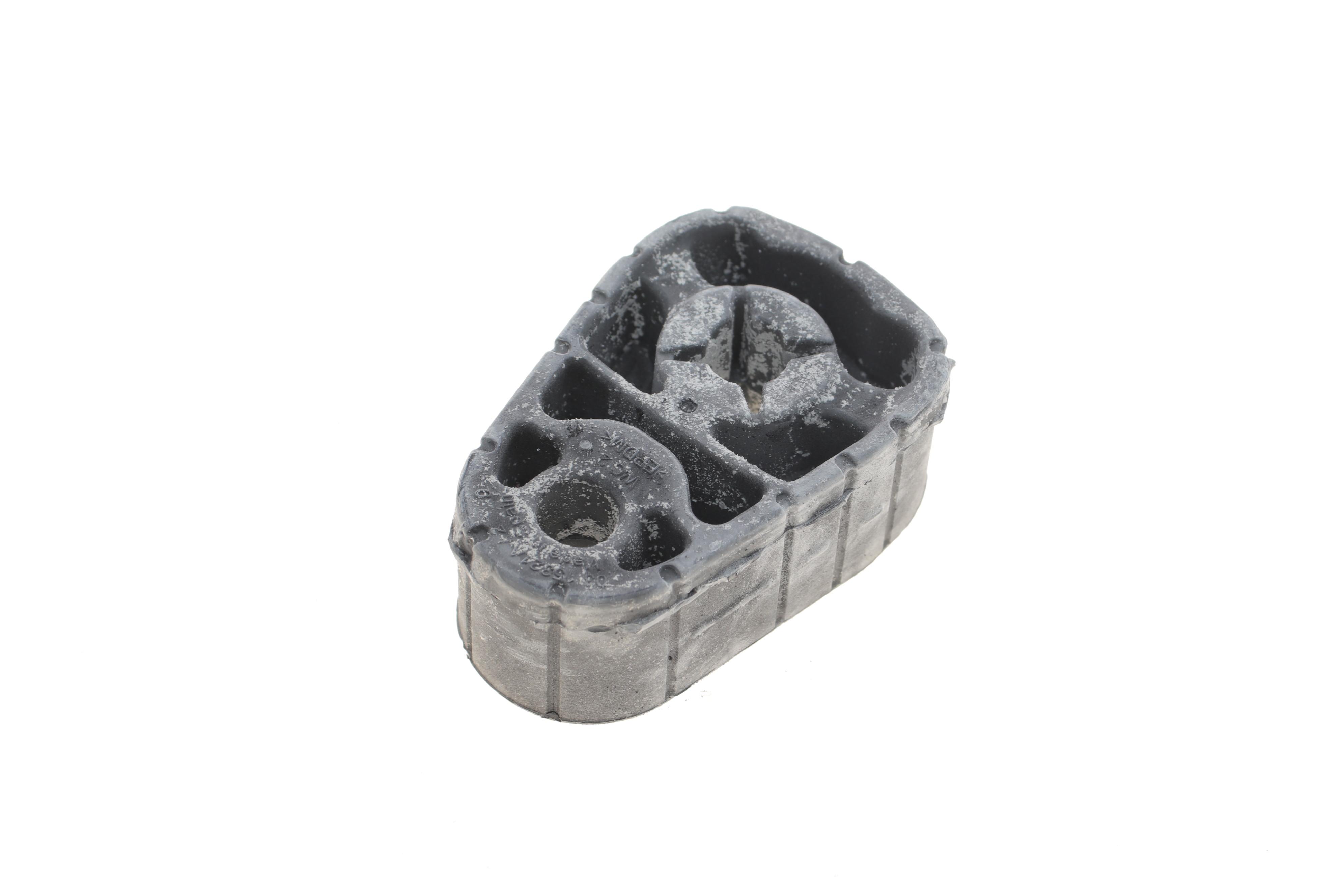 Кронштейн кріплення глушника VW Touareg 10-18