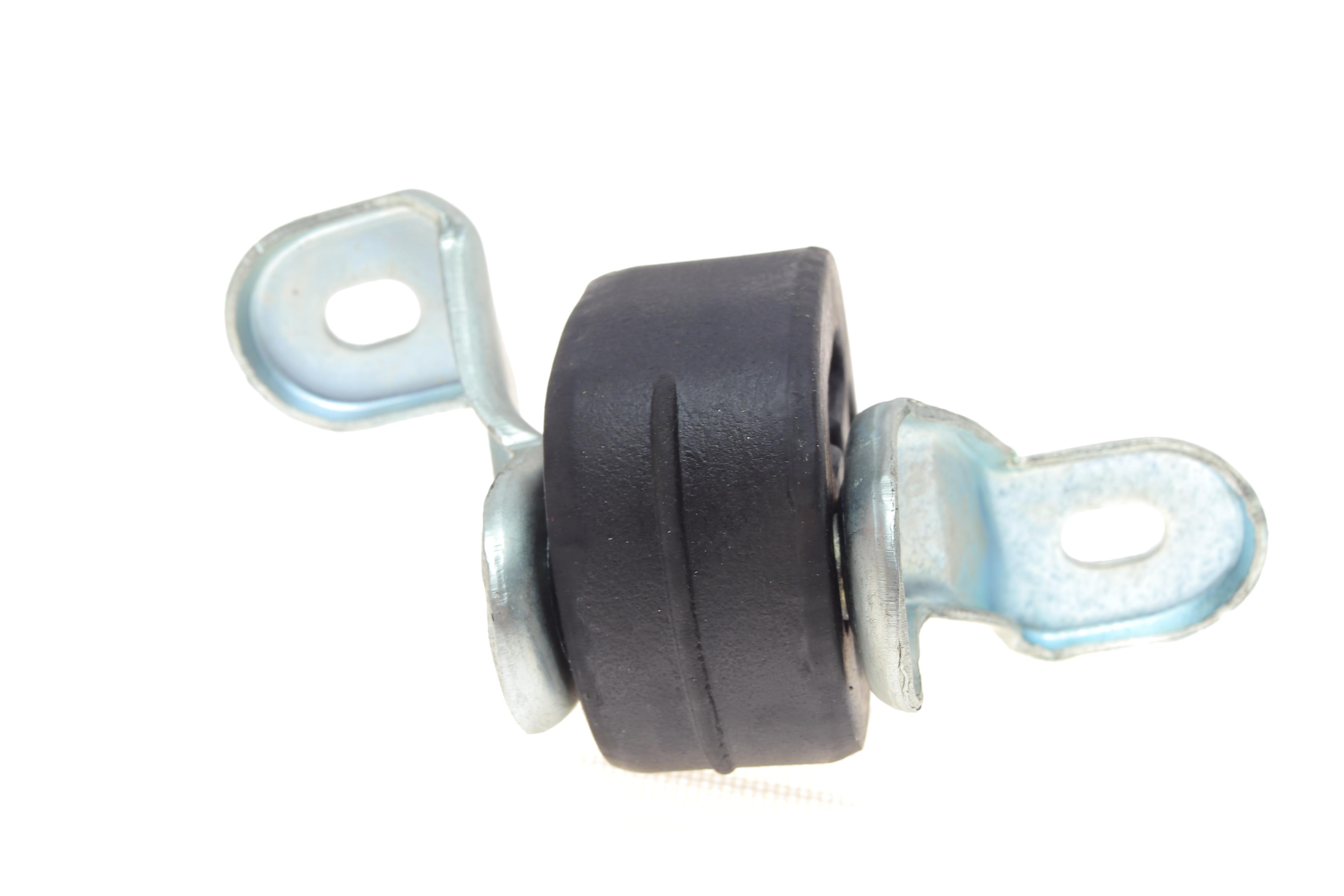 Кронштейн кріплення глушника Audi A4 95-02