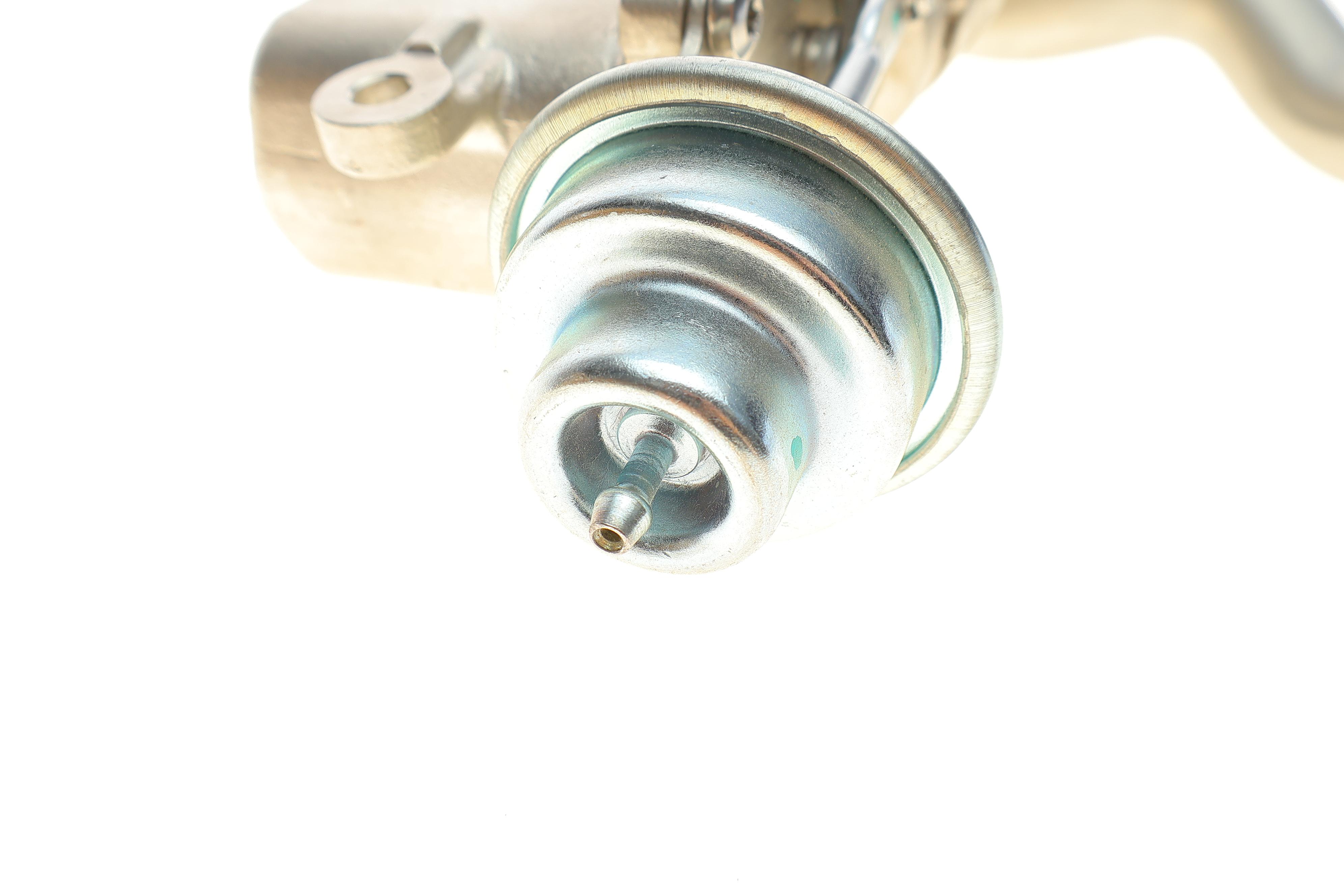 Радіатор рециркуляції ВГ Audi A4/A6/A5/Q5 2.0TDI 07-15