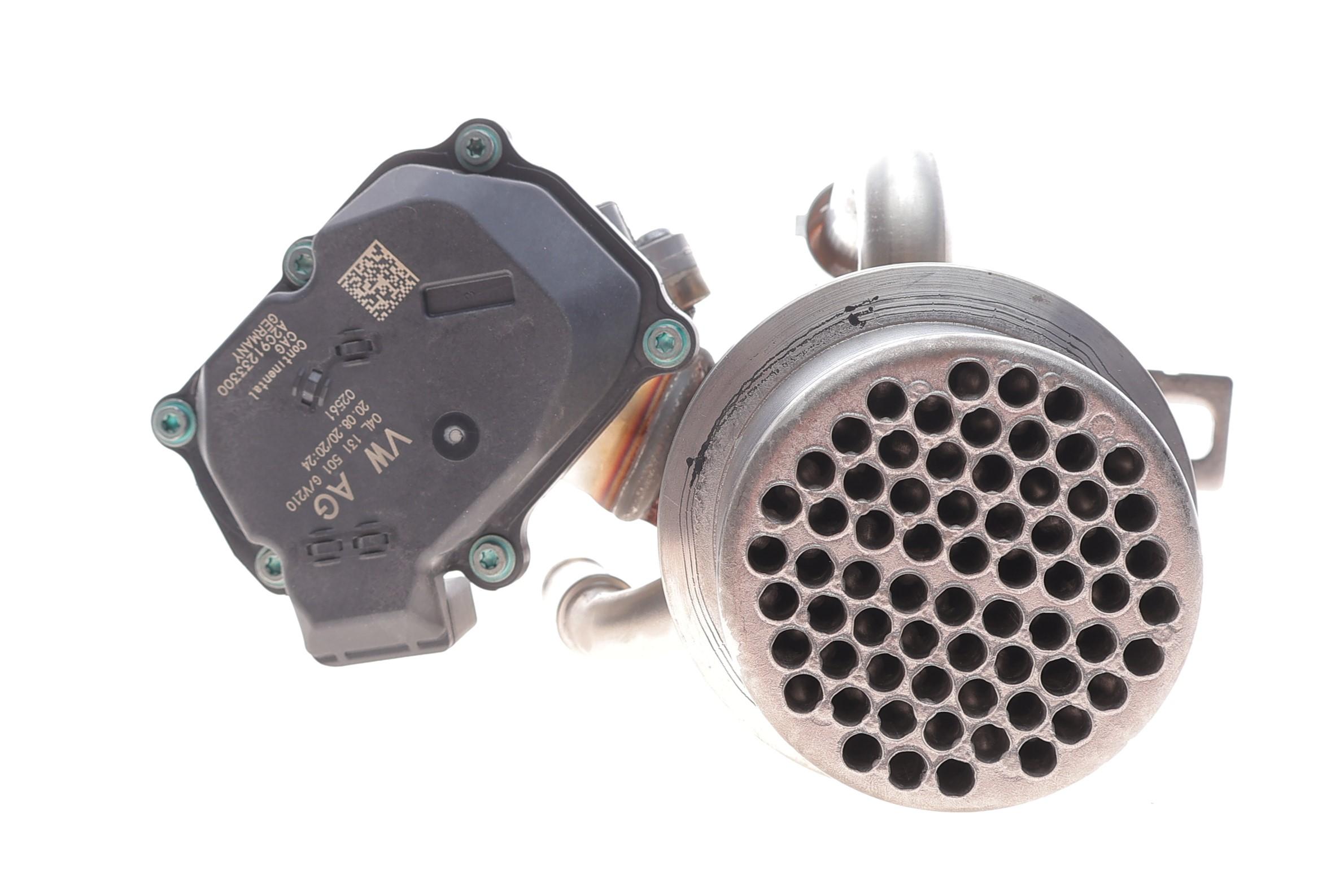 Радіатор рециркуляції ВГ з клапаном EGR VW Passat B8 2.0 TDI 14-