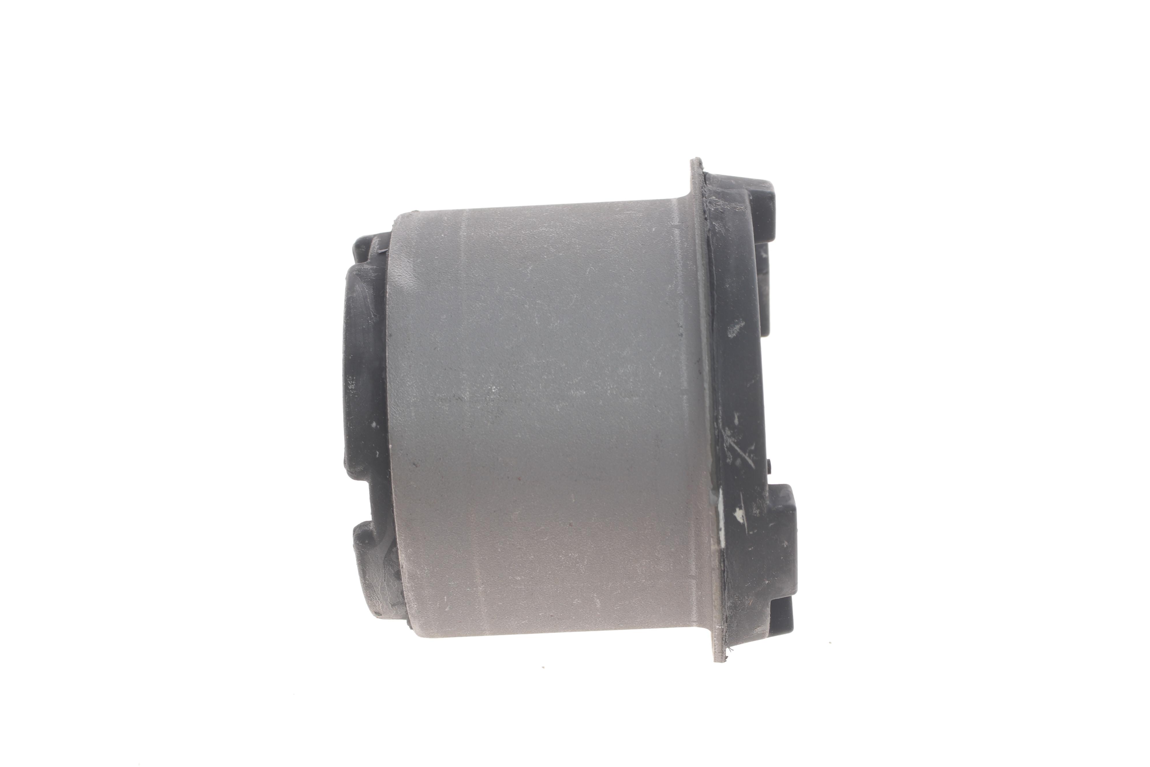 Сайлентблок балки (задньої/ззаду) Hyundai Santa Fe II 06-13 (L)