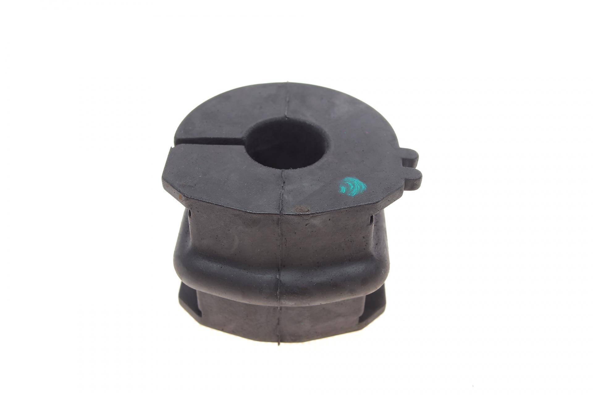 Втулка стабілізатора (заднього) Nissan Qashqai 07- (d=17mm)