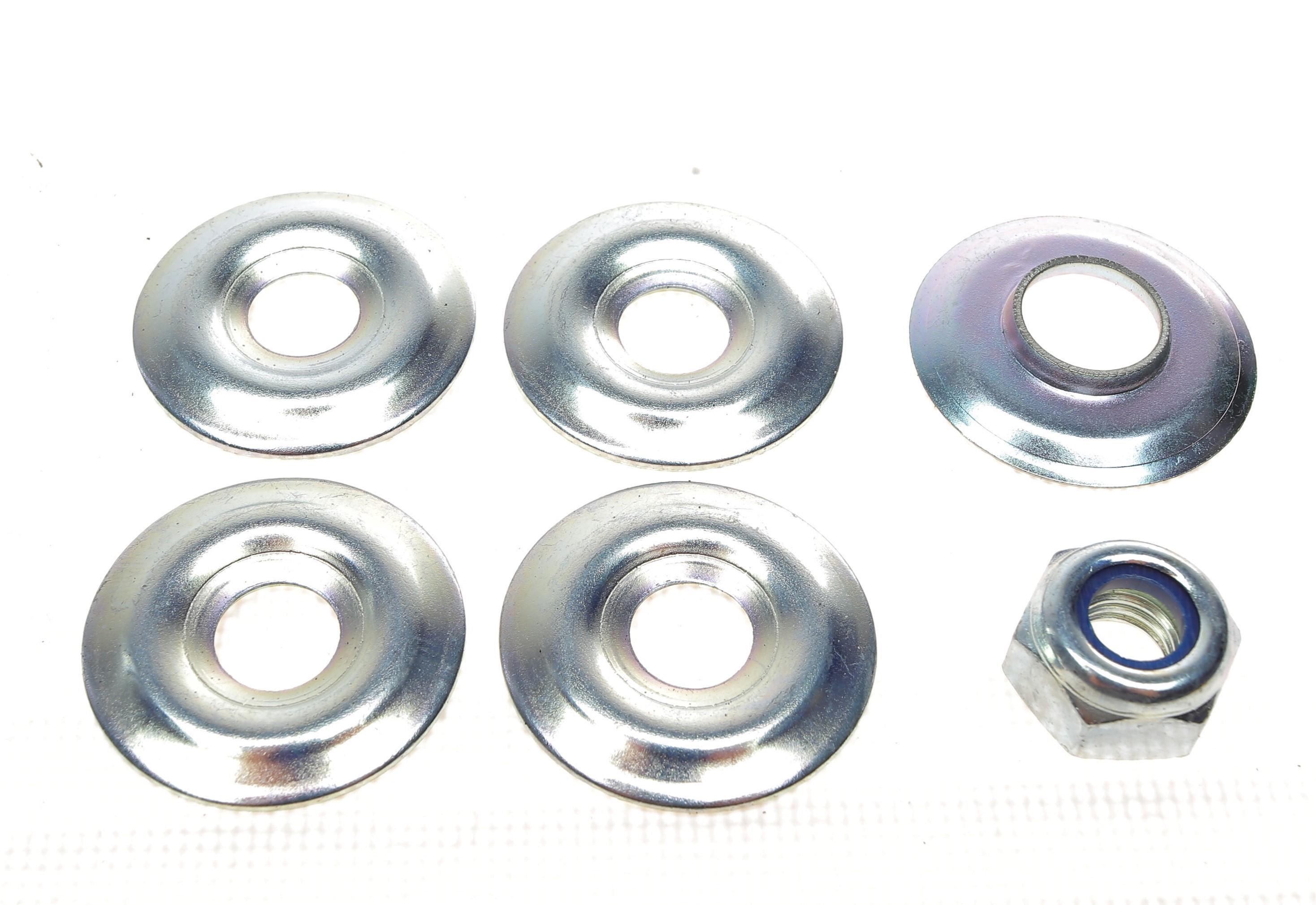 Тяга стабілізатора (заднього) Mitsubishi Pajero Sport 2.5TD/3.0 98-