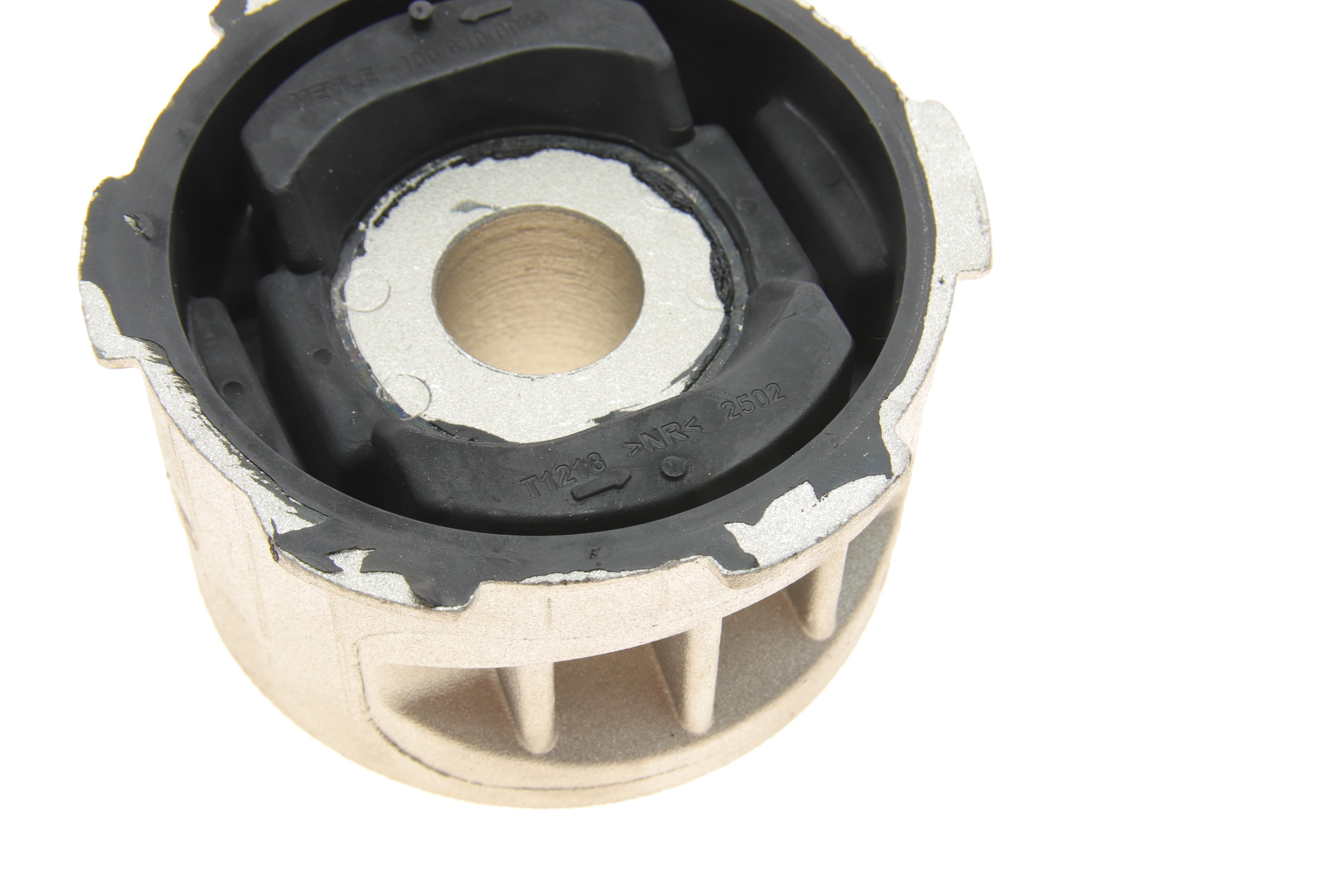 Сайлентблок балки (передньої) Audi Q7/Porsche Cayenne/VW Touareg 10-