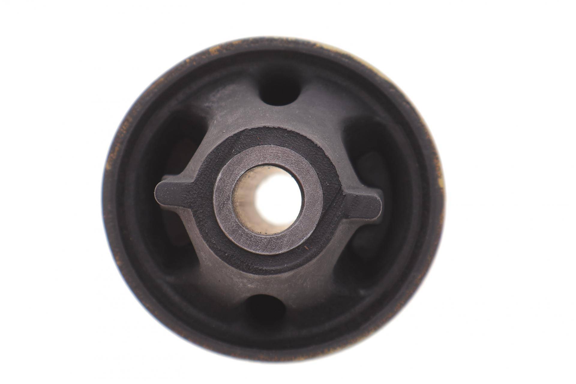 Сайлентблок балки (задньої/спереду) Dacia Logan/Sandero 1.2-1.6LPG 04-