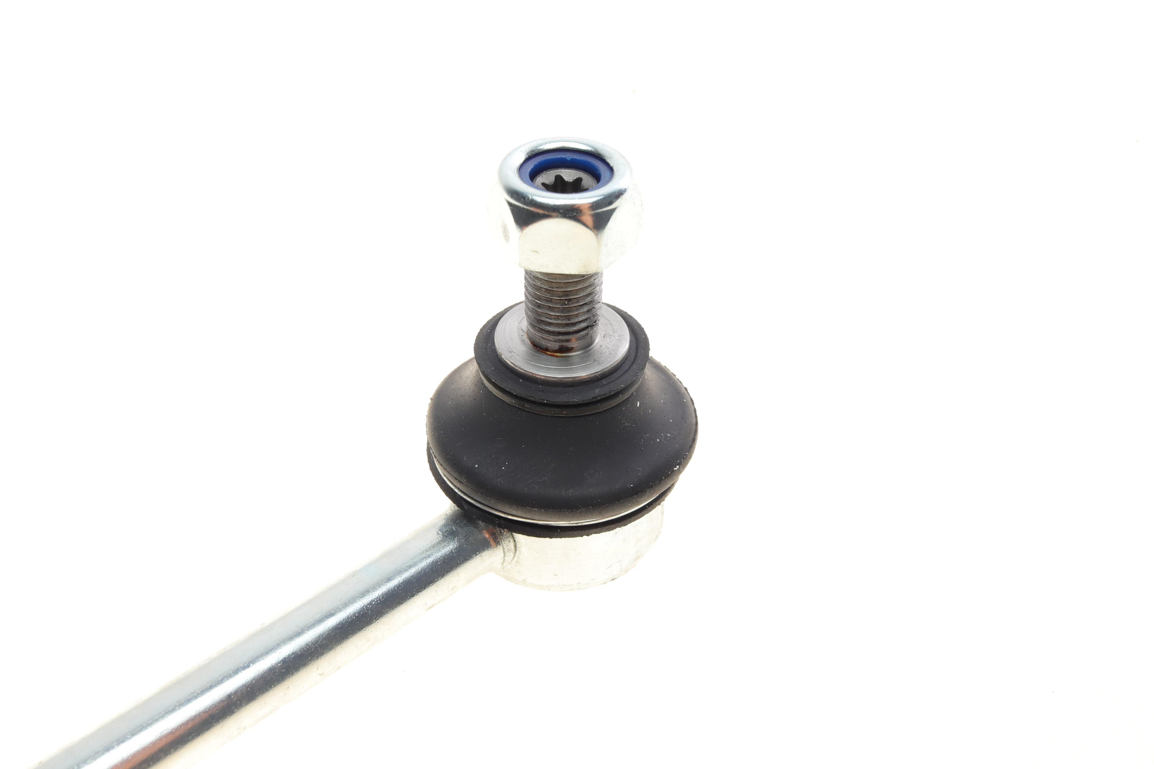 Тяга стабілізатора (переднього) (R) BMW 1 (E81/E88)/3 (E90-E93) 04-