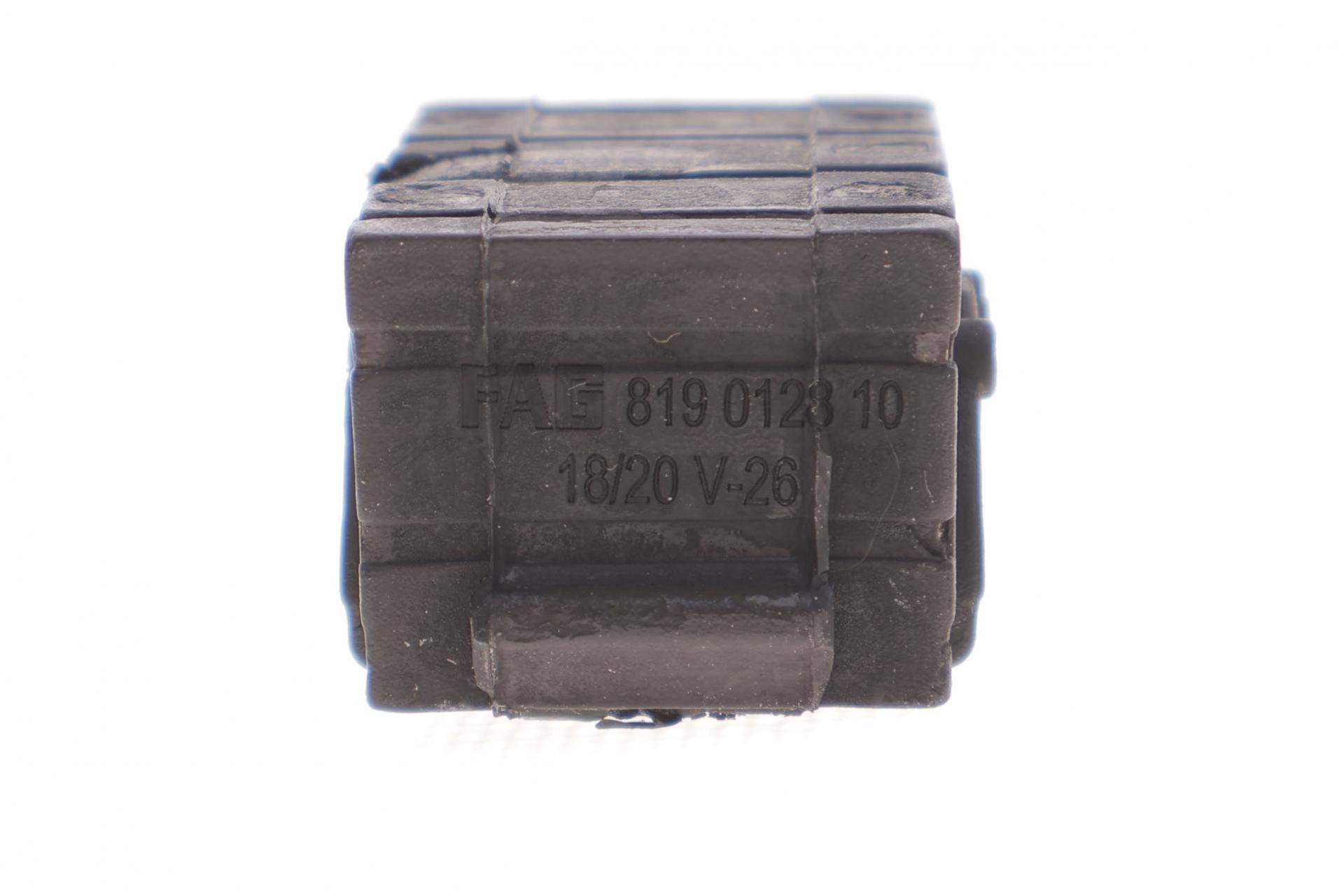 Втулка стабілізатора (переднього) Opel Astra H/Vectra C/Zafira B 02- (знизу)