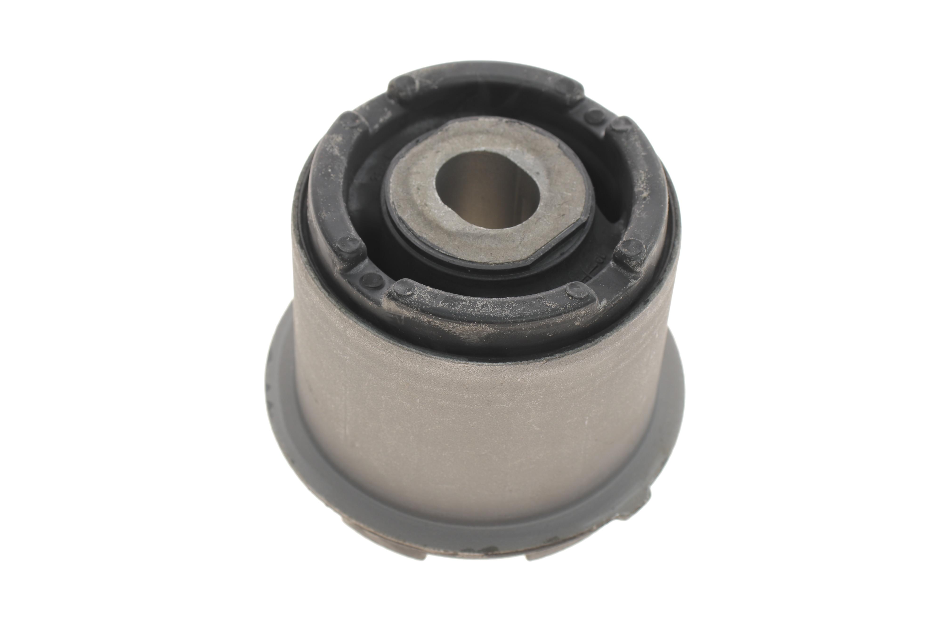 Сайлентблок балки (задньої/ззаду) Hyundai Santa Fe II 06-13 (R)