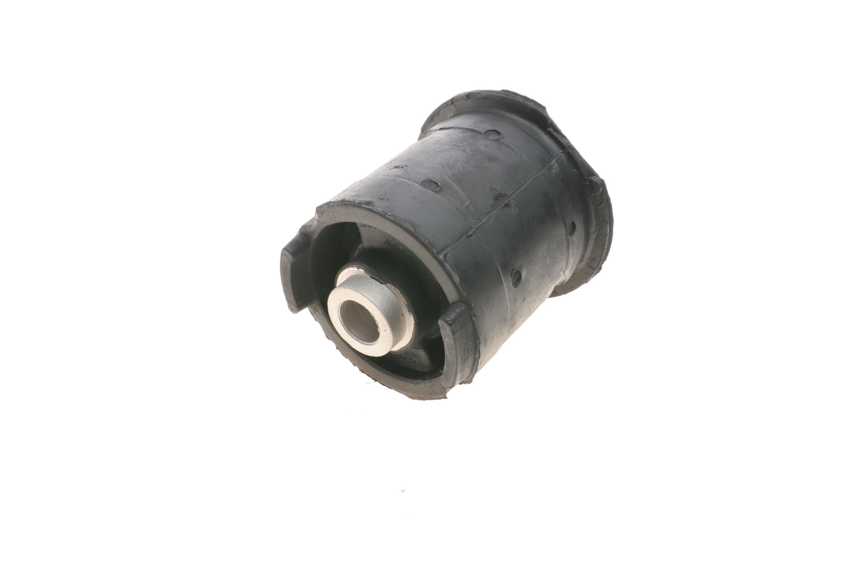 Сайлентблок балки (задньої) BMW 5 (E28)/ 7 (E23) -86