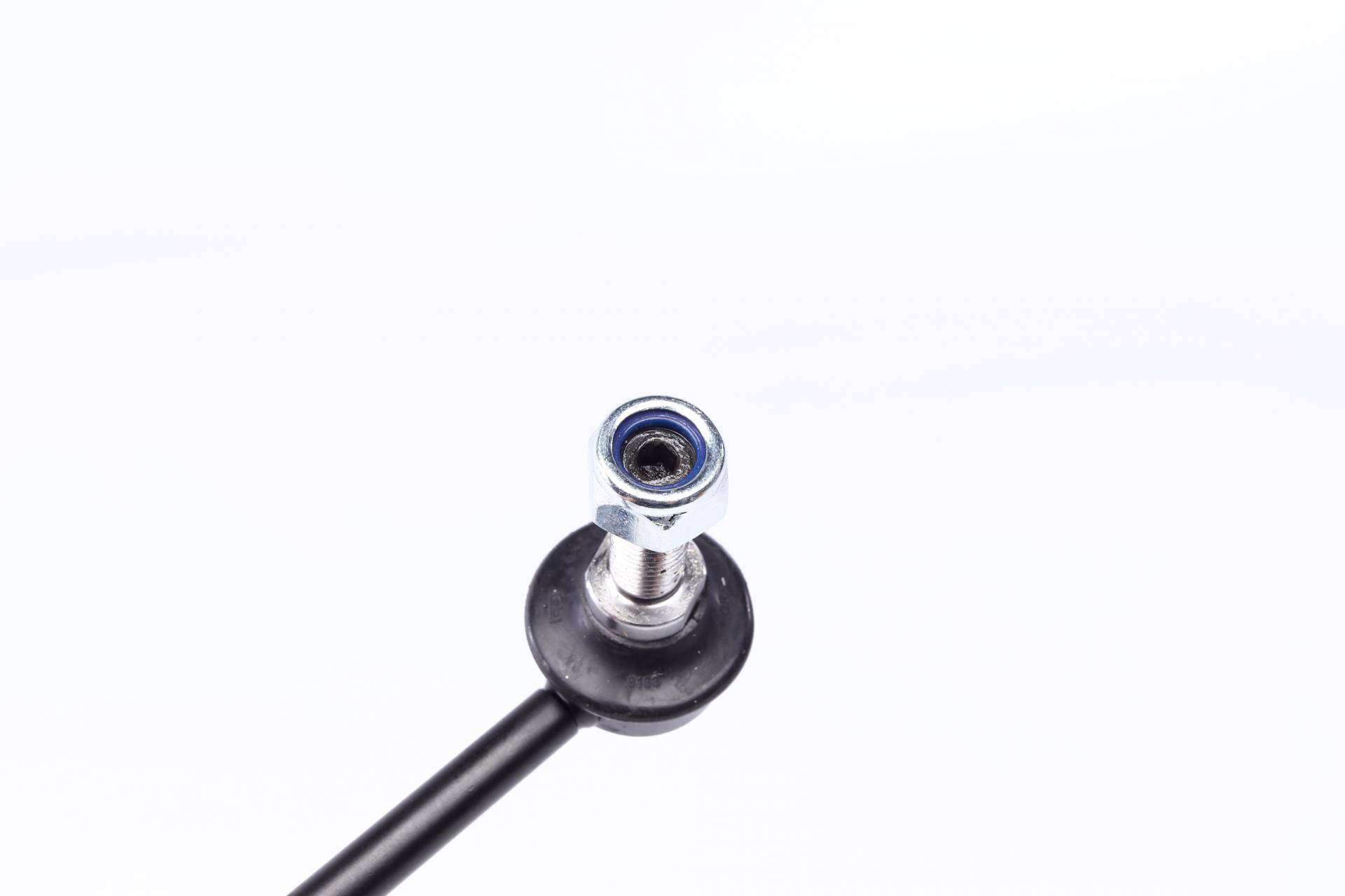 Тяга стабілізатора (переднього) (R) VW Golf IV