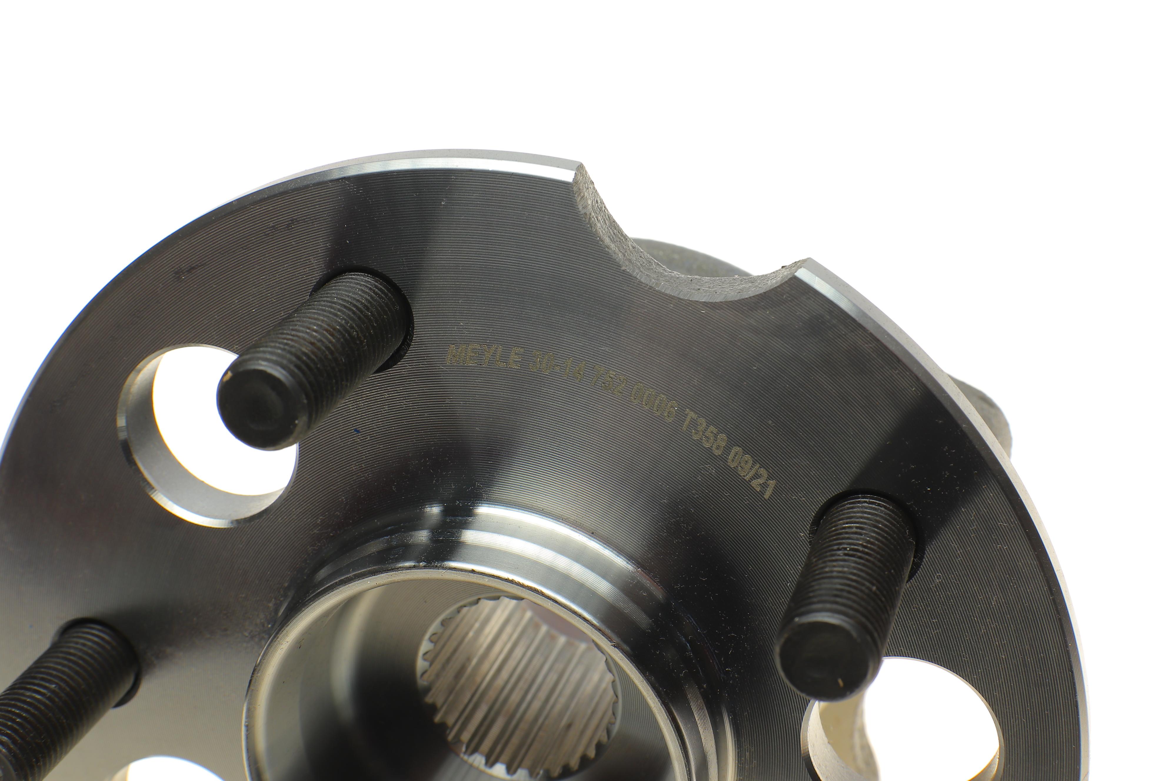 Підшипник маточини (задньої) Toyota RAV 4 00-05