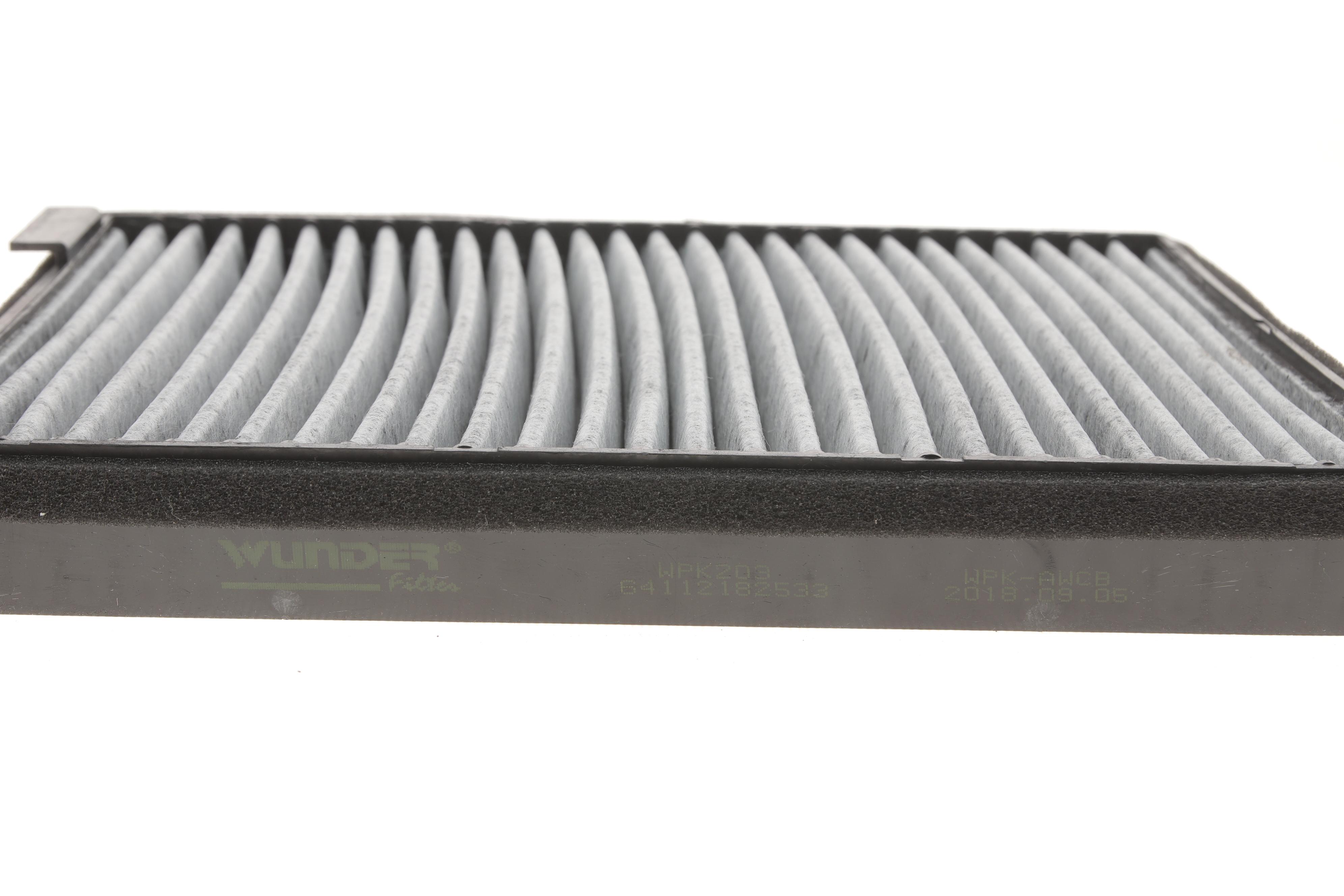 Фільтр салону BMW 5 (E39) (вугільний) (к-кт 2 шт.)