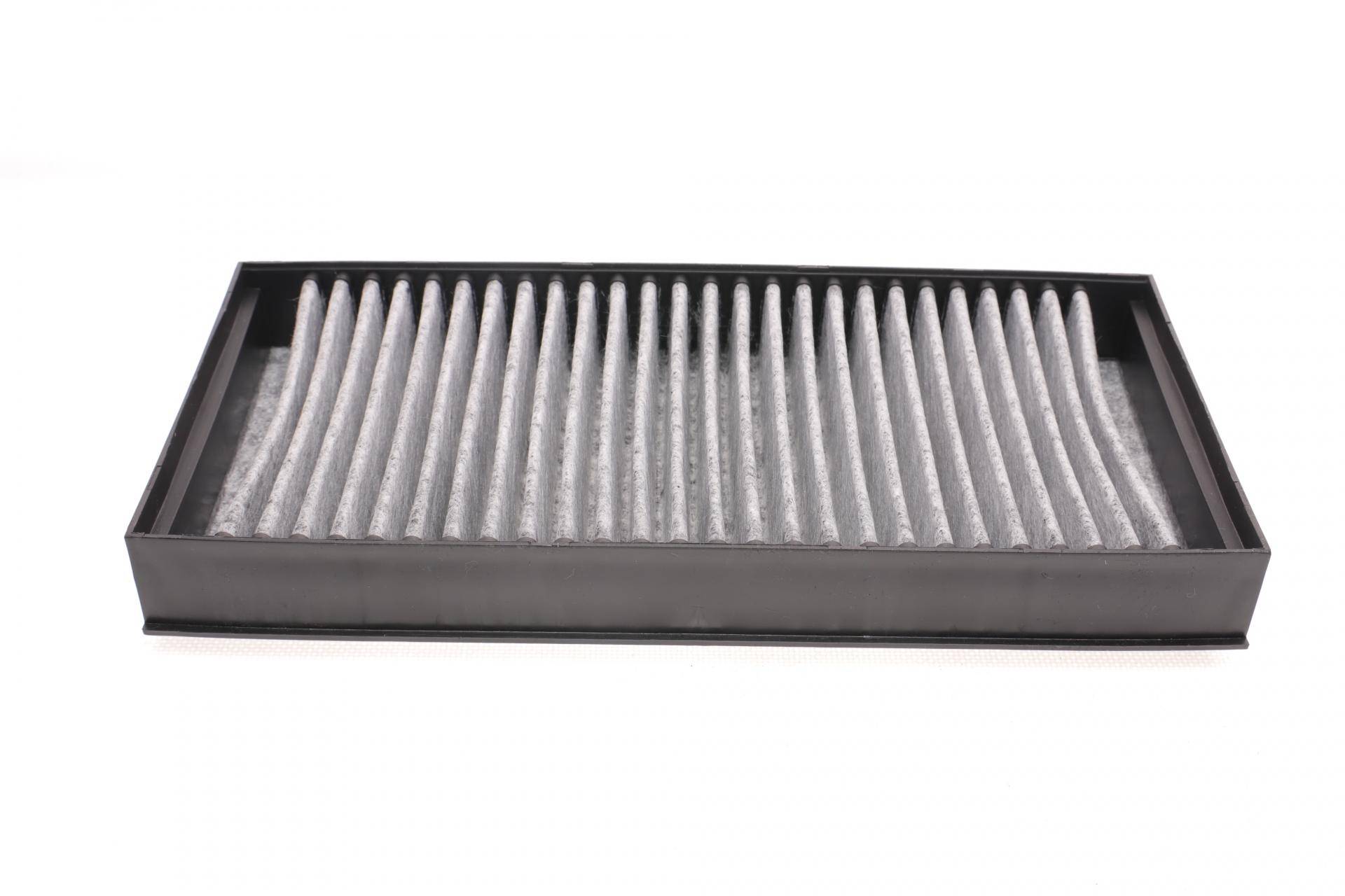 Фільтр салону BMW X5 (E70/F15)/X6 (E71/E72) 2.0-4.8 07- (вугільний)