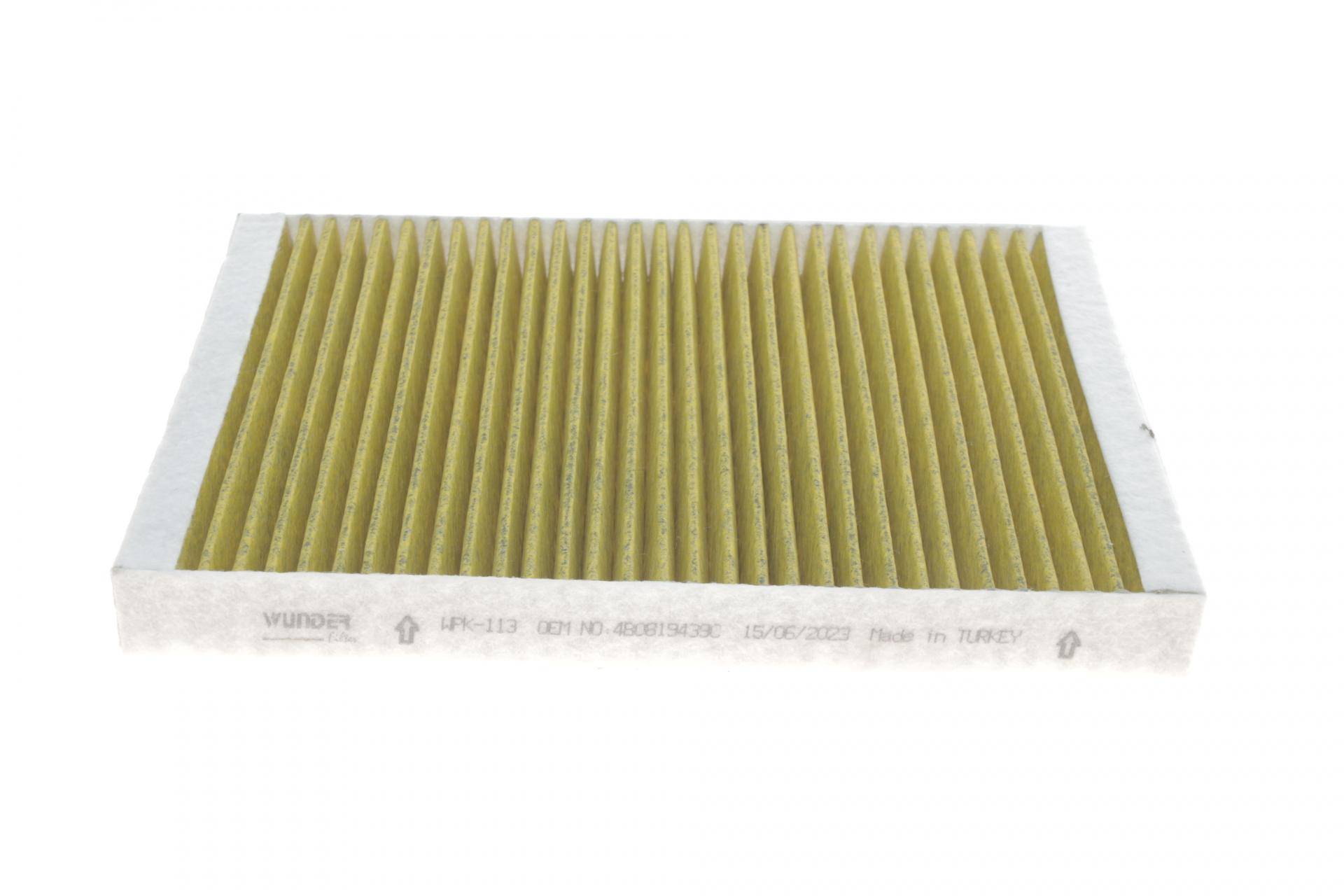 Фільтр салону Audi A4/A6 1.6-4.2 97- (вугільний)