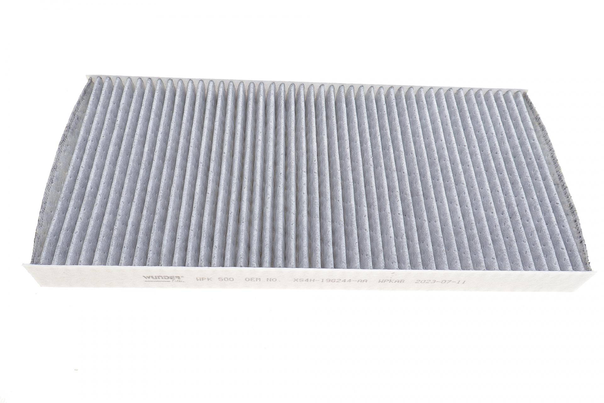 Фільтр салону Ford Focus/Connect 1.8Di 02- (вугільний)