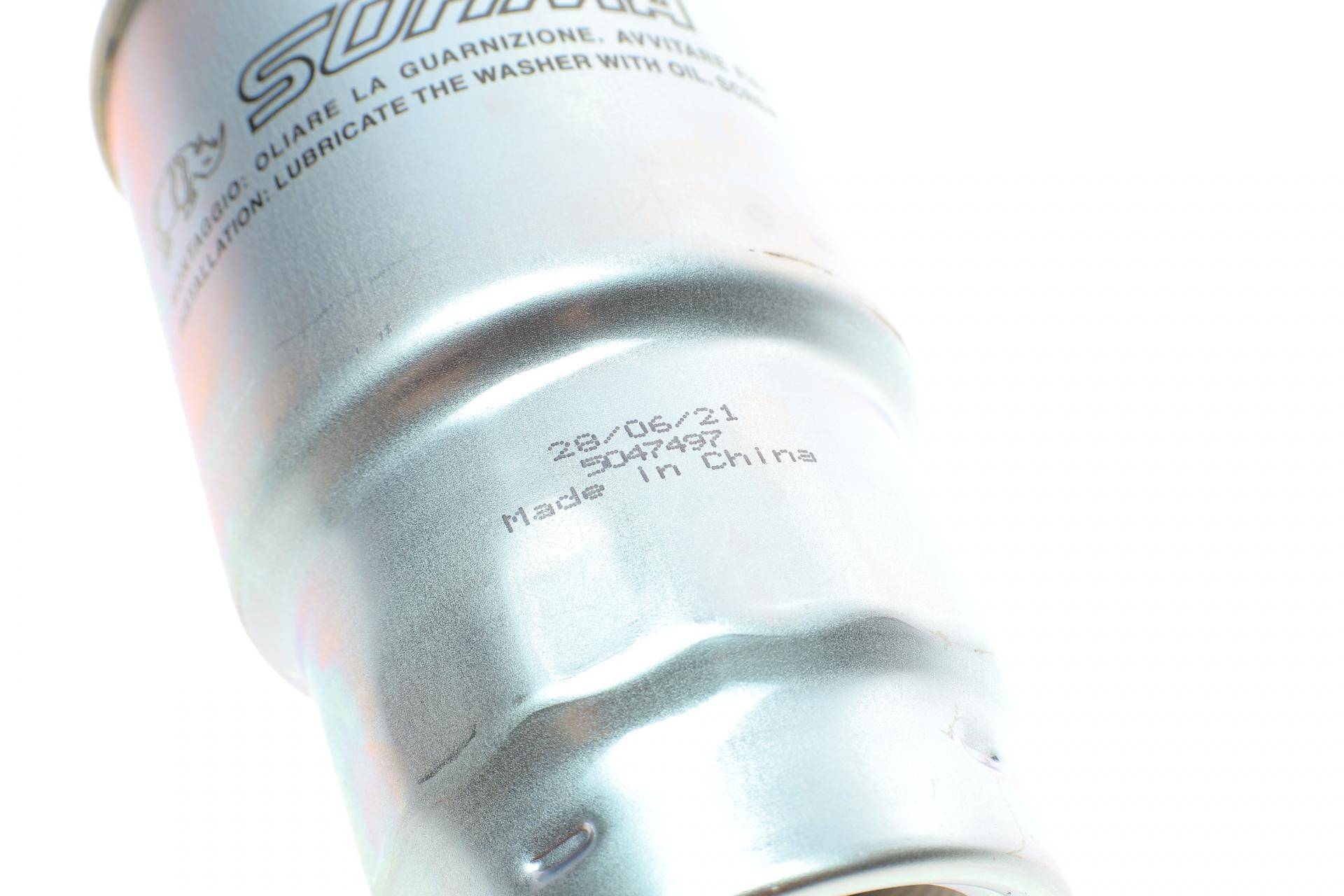 Фільтр паливний Toyota RAV 400-/Hilux 97-05/Corolla 2.0-2.4 D 00-09