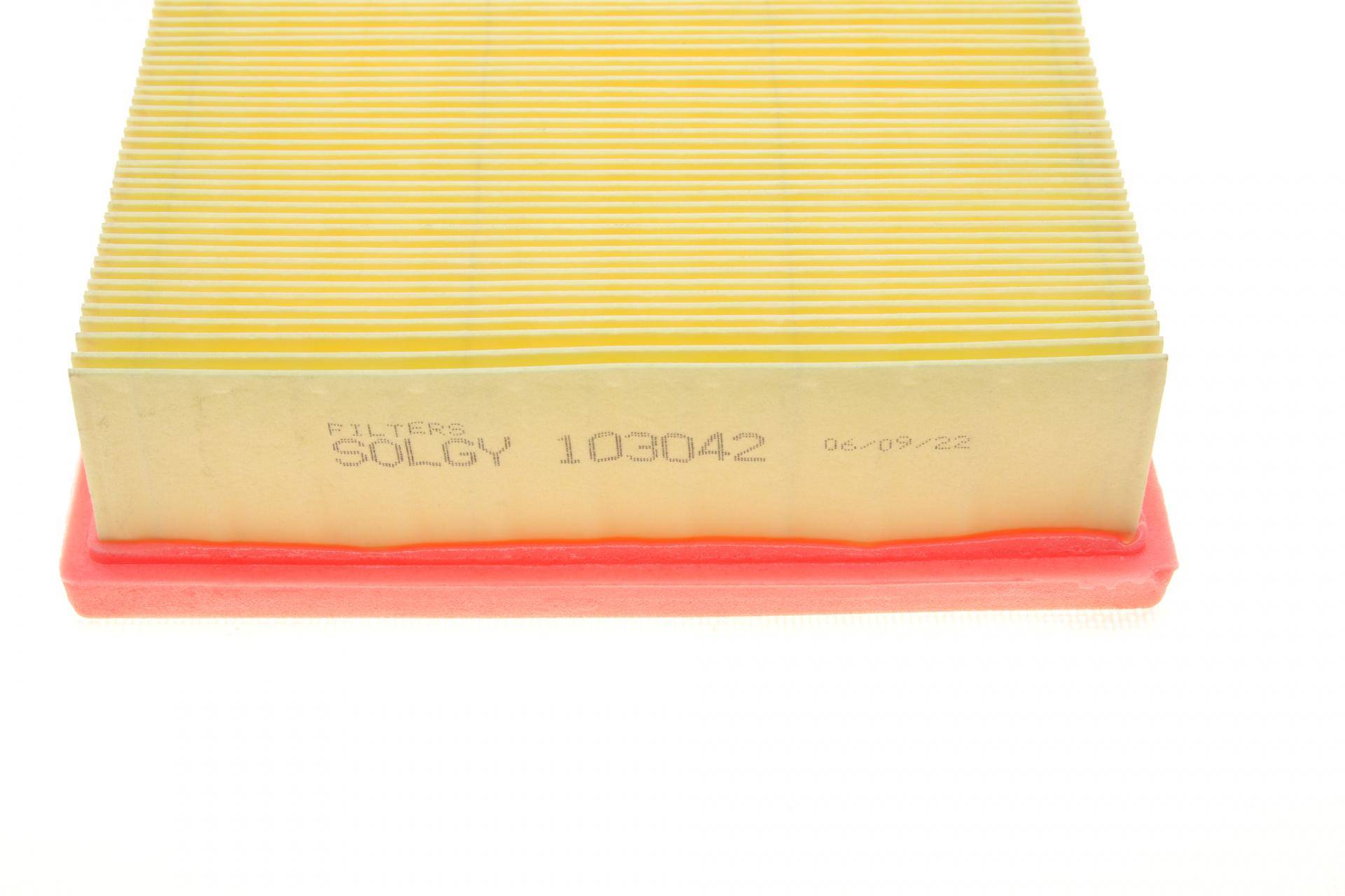 Фільтр повітряний Audi A3/VW Golf/Bora/Skoda Octavia 1.6/1.8/1.9SDI/1.9TDI/2.0-16V 97- (без карт.уп.)