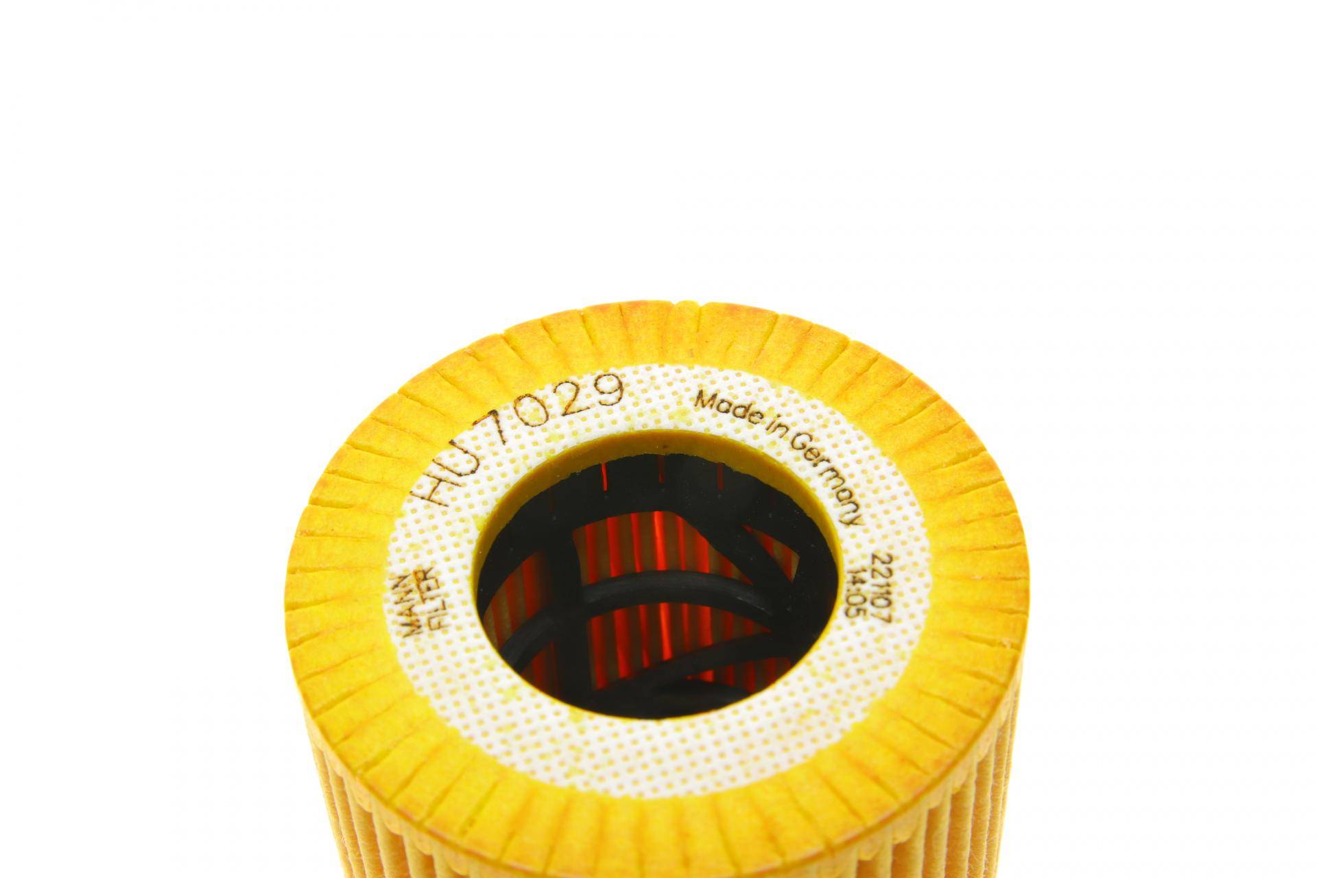 Фільтр масляний Audi A6 2.4-3.2 04-18/Q5/Q7/VW Touareg 3.0TSI/Porsche Cayenne/Panamera 3.0Hybr.10-18