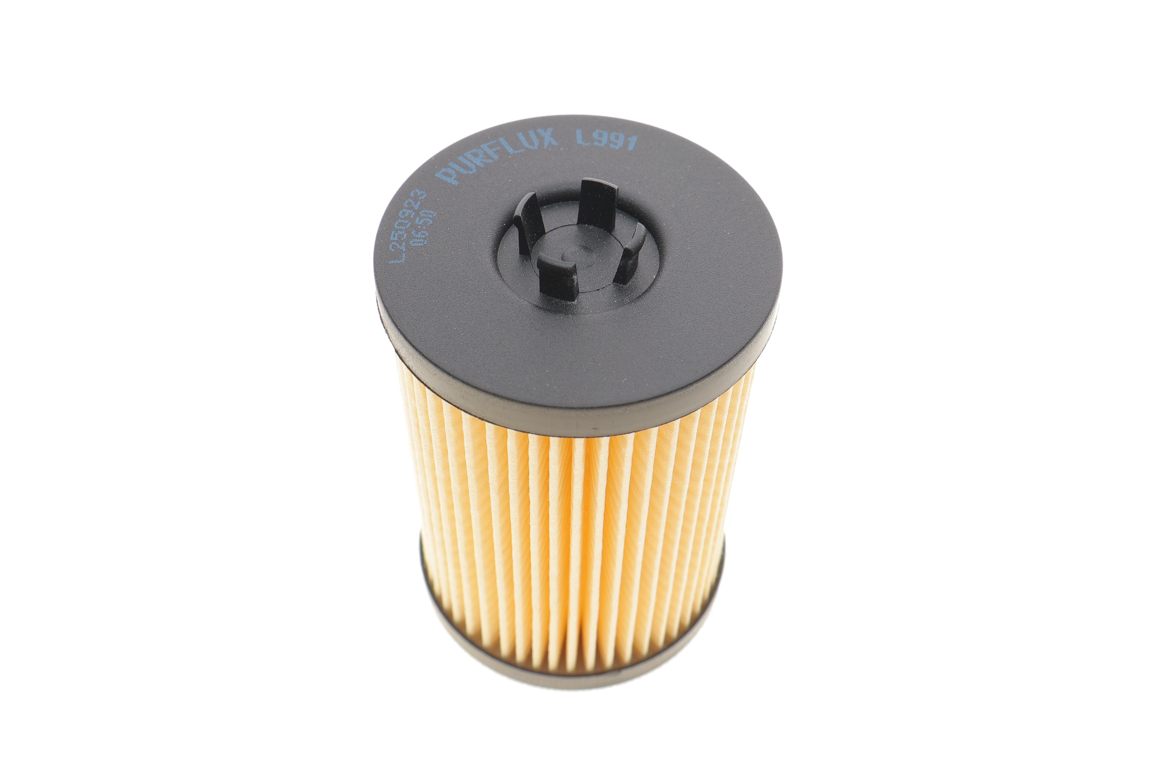 Фільтр масляний VW Passat 1.6/2.0TDI 14-