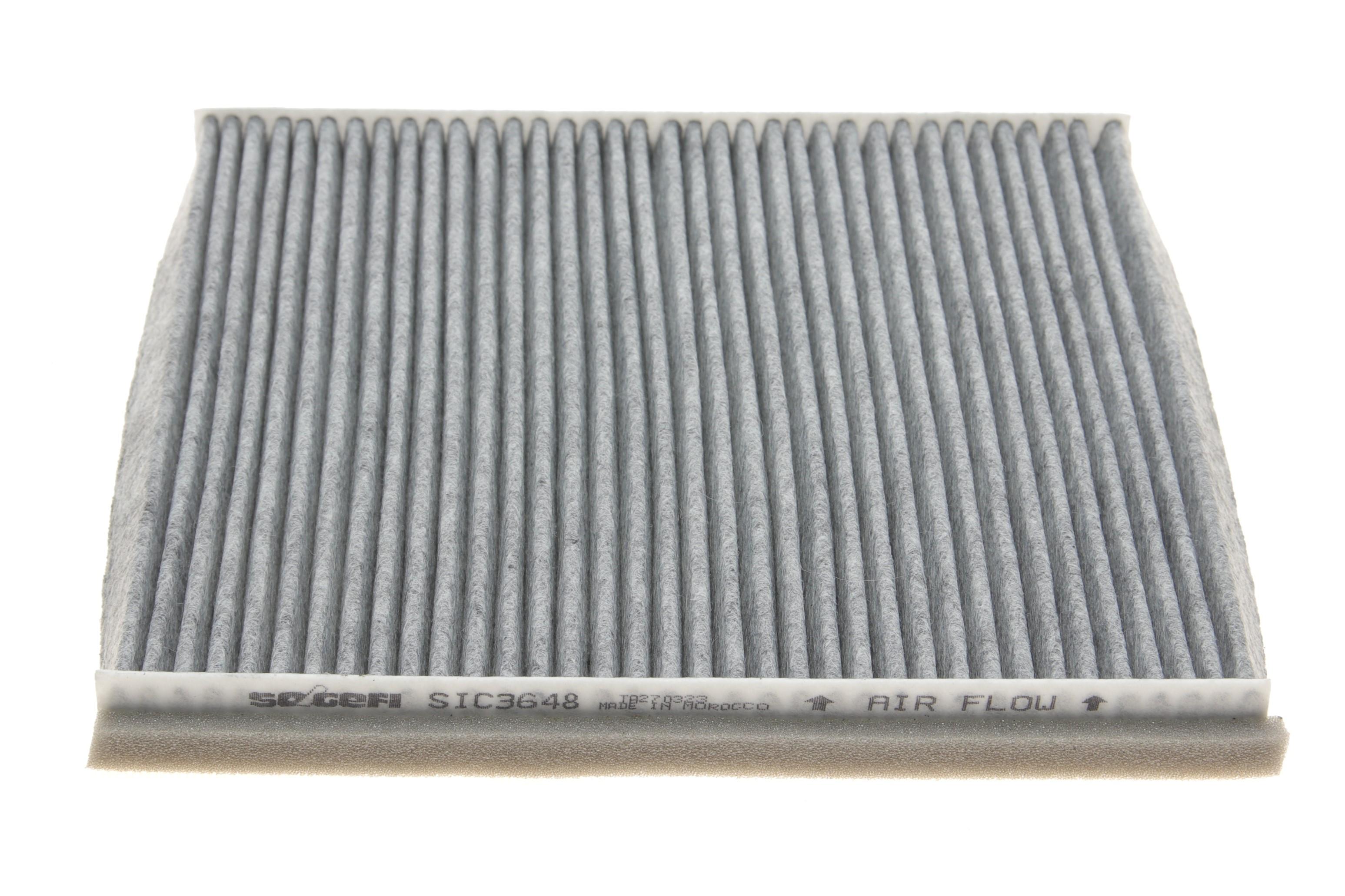 Фільтр салону Toyota Land Cruiser/Yaris 99- (216x215) (вугільний)