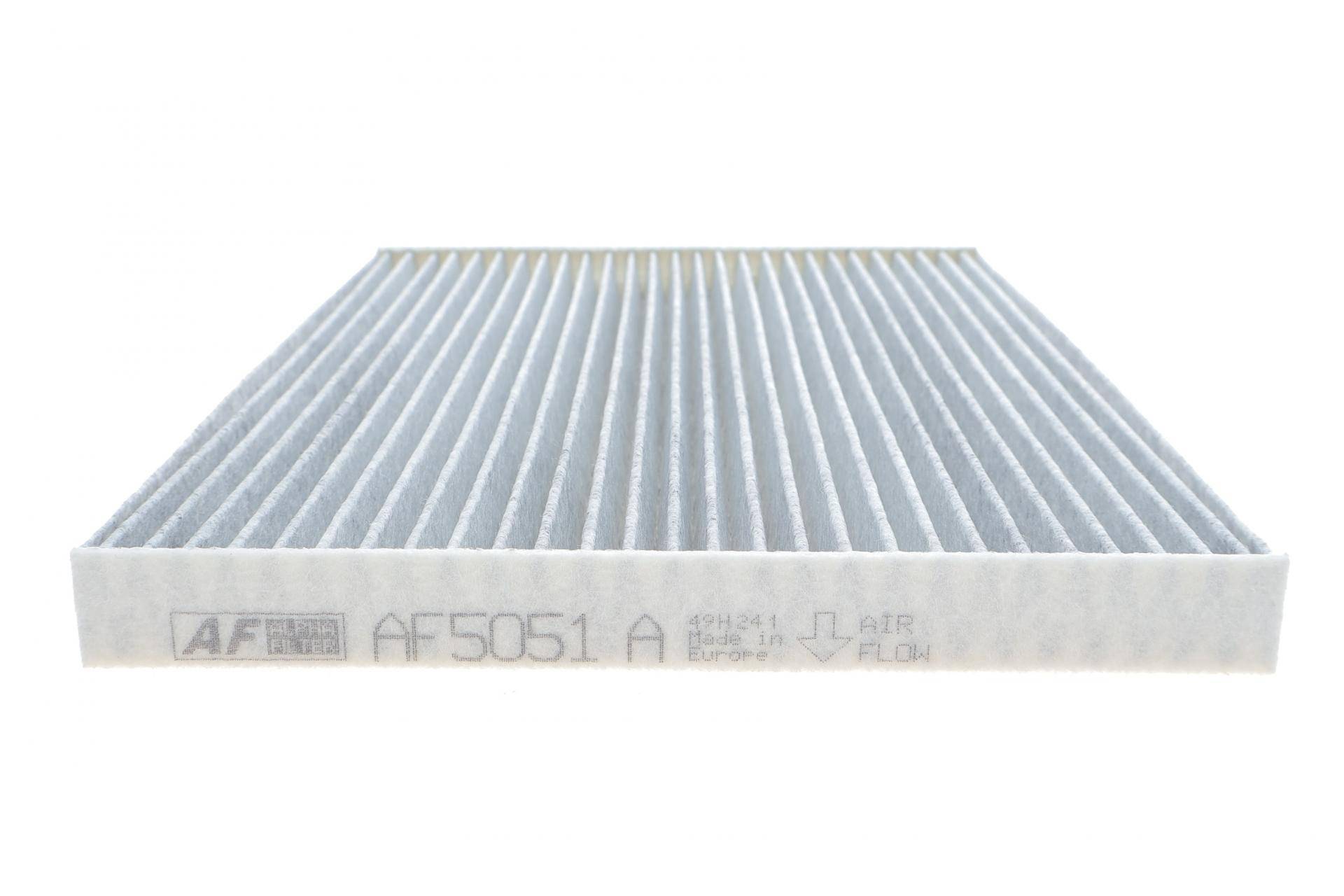 Фільтр салону Nissan Qashqai/X-Trail 07-14 (вугільний)