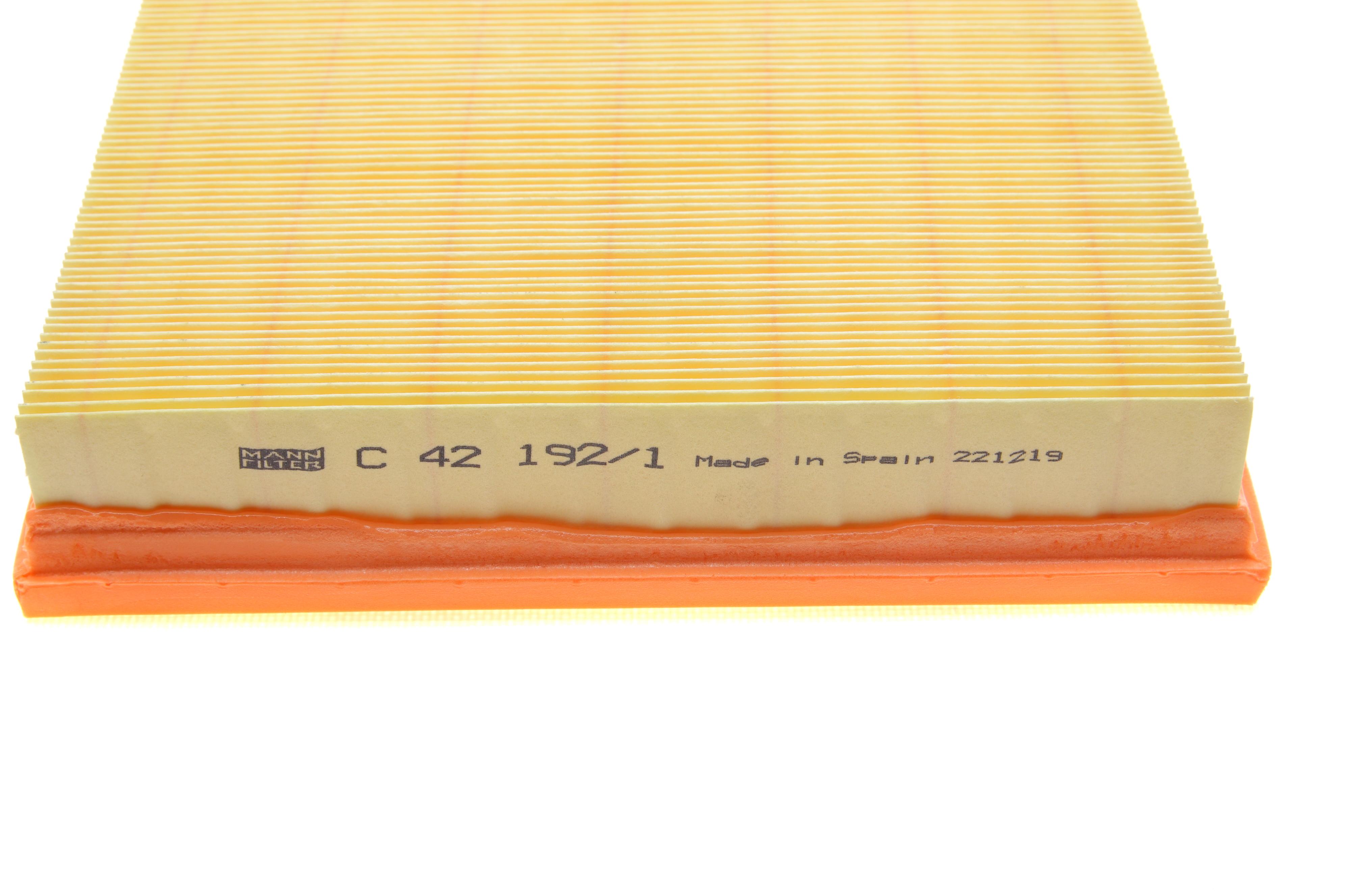 Фільтр повітряний MB Vito (W639) 2.2CDI OM646/OM651/3.2/3.7 M112/3.5 M272 03-