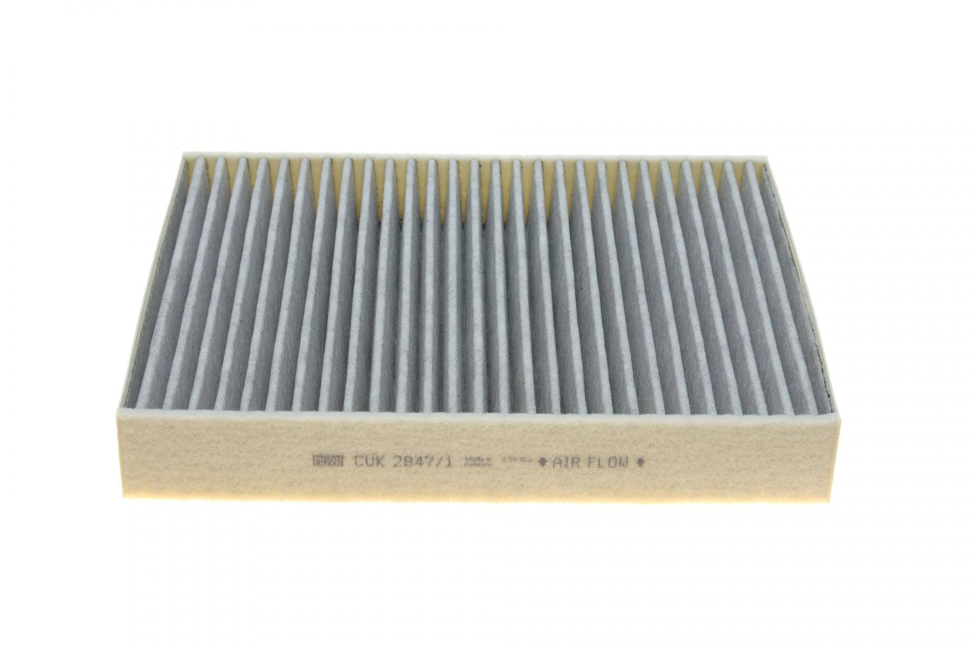 Фільтр салону Porsche Cayenne/VW Touareg 3.0D-4.8 10- (вугільний)