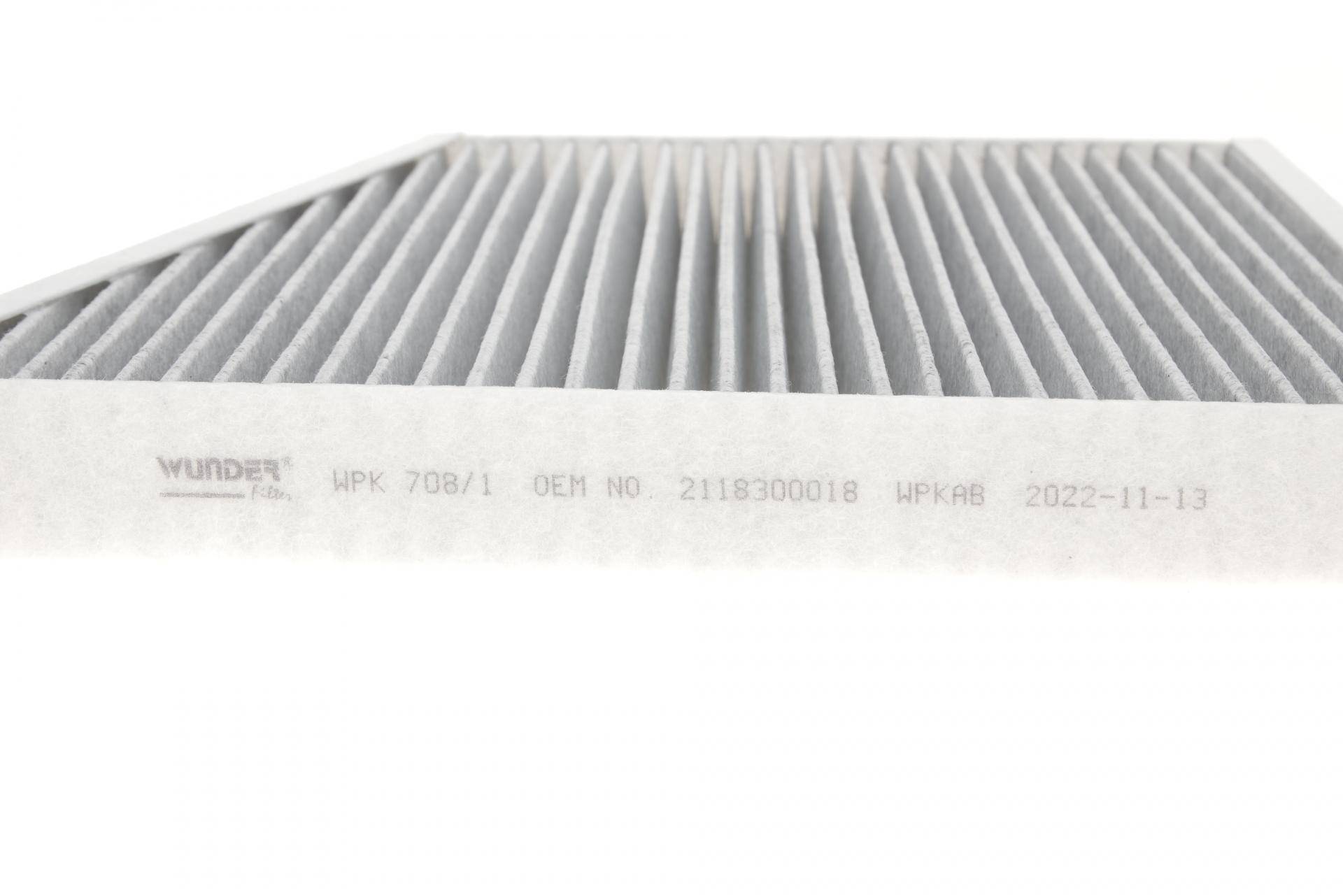 Фільтр салону MB E-class (W211) (вугільний)