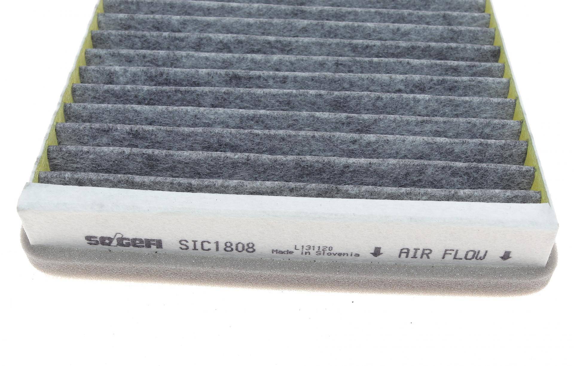 Фільтр салону BMW 5 (E60) 3.0D 01- (вугільний) (к-кт 2 шт.)