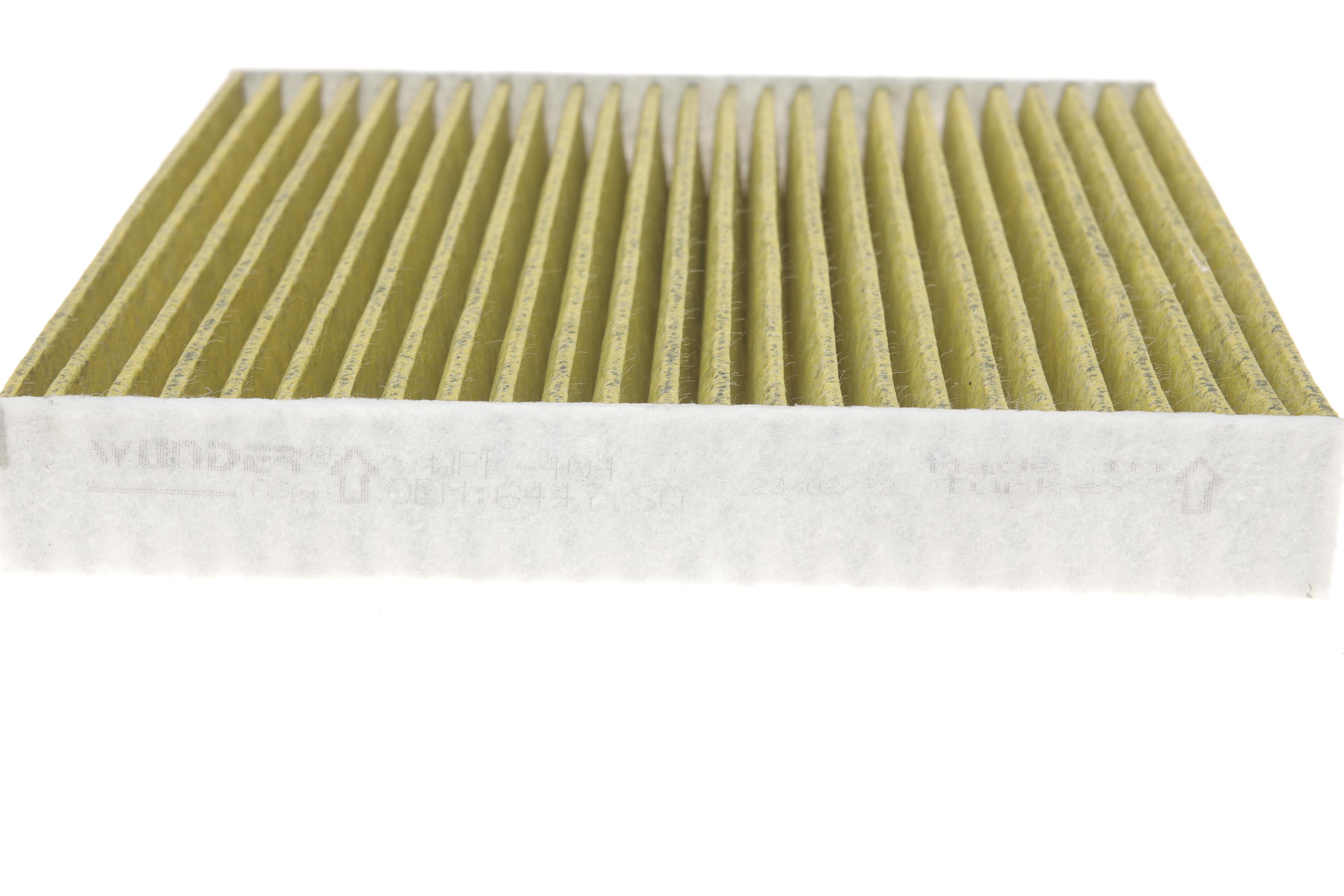 Фільтр салону Citroen Berlingo/Peugeot Partner 1.1-2.0HDI -08 (вугільний)