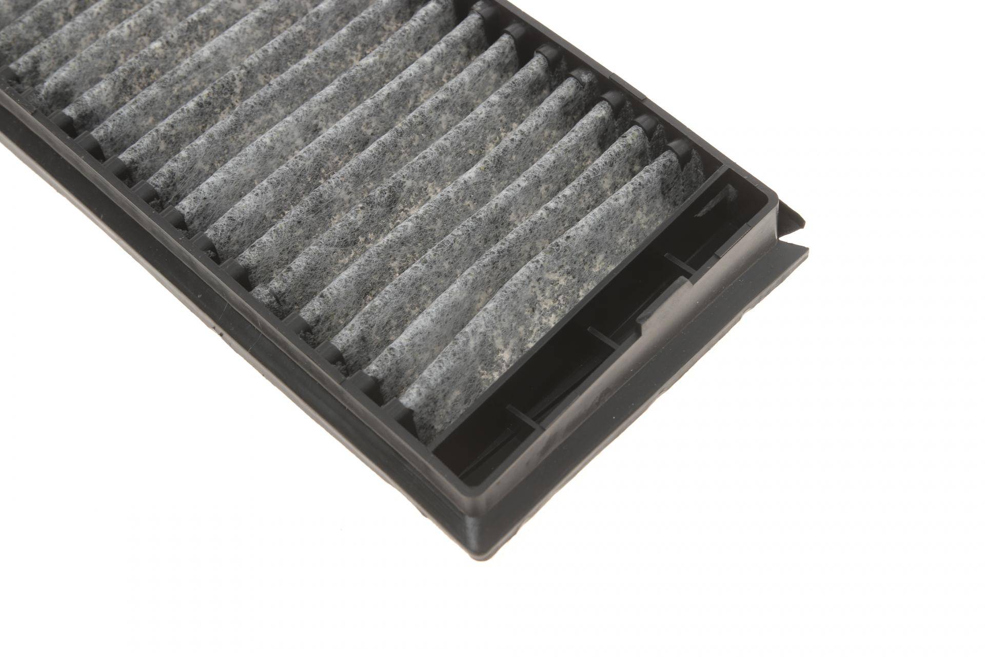 Фільтр салону BMW 3 (E46) 98-05/X3 04- (вугільний)