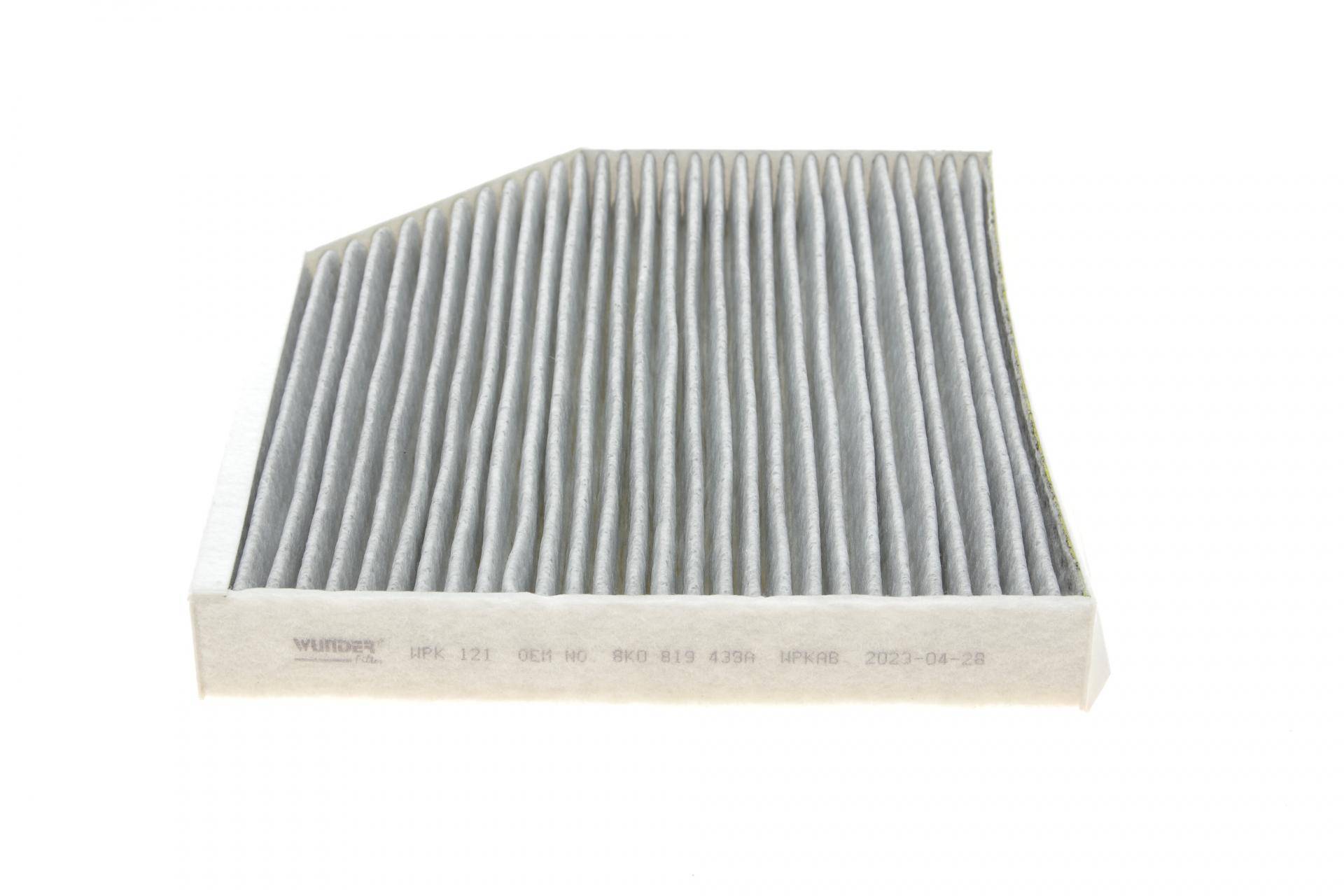 Фільтр салону Audi A4/A6 1.8-4.2TFSI 07- (вугільний)