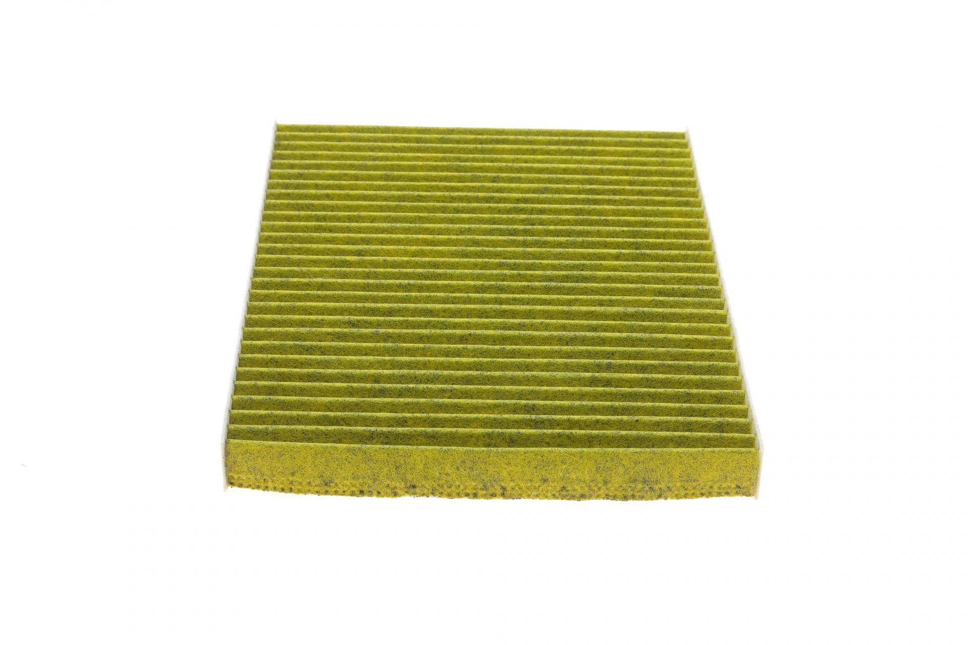 Фільтр салону VW Golf 1.6/1.8/1.9SDI/1.9TDI/2.0-16V 97- (вугільний)